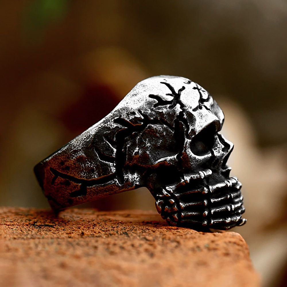 Vintage Gothic Vintage Skull Ring Size ONE SIZE - 2 Thumbnail