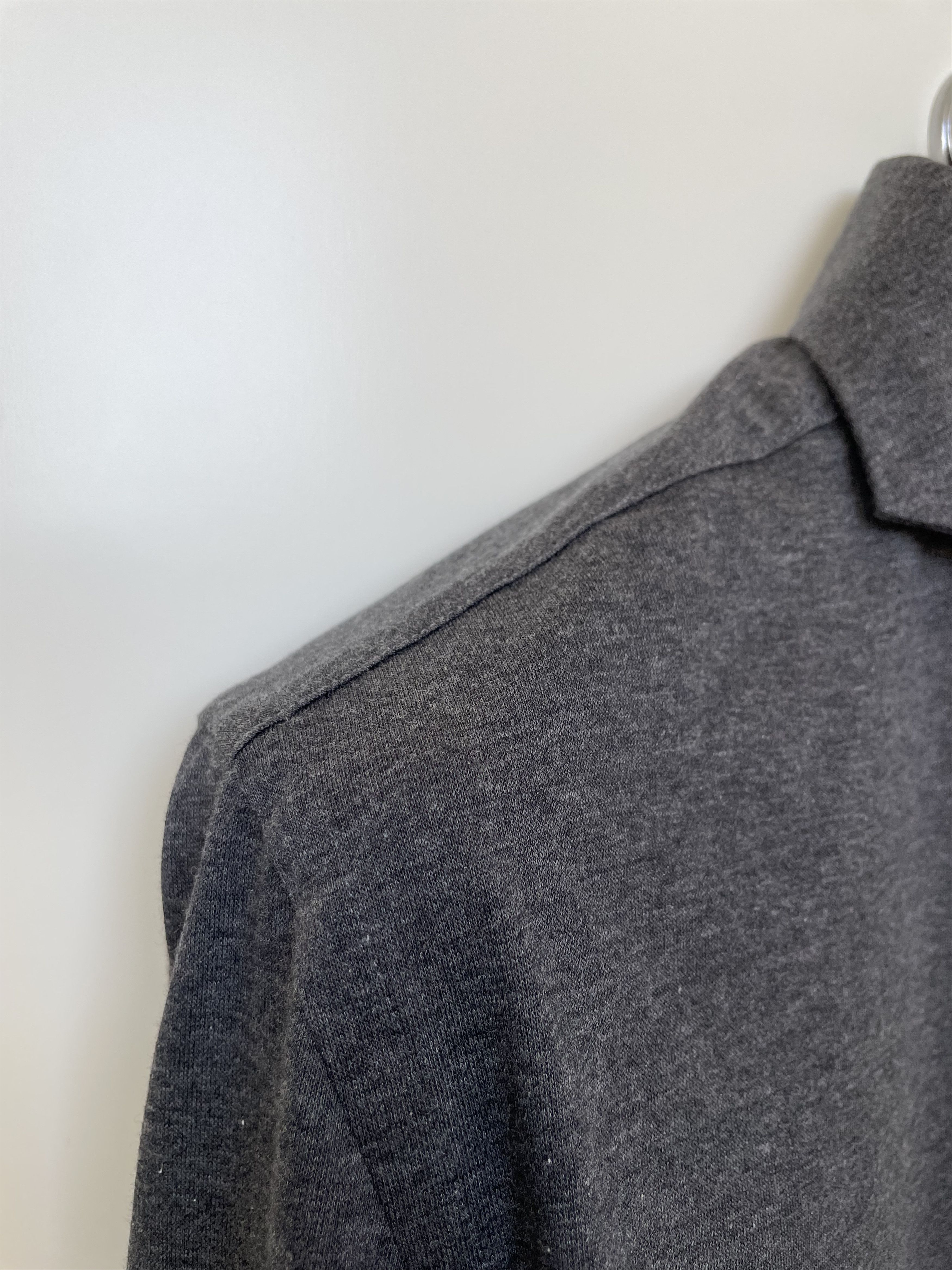 Suitsupply NWT Suitsupply grey knitted pop-over shirt, 15.5\EU39 Size US M / EU 48-50 / 2 - 2 Thumbnail