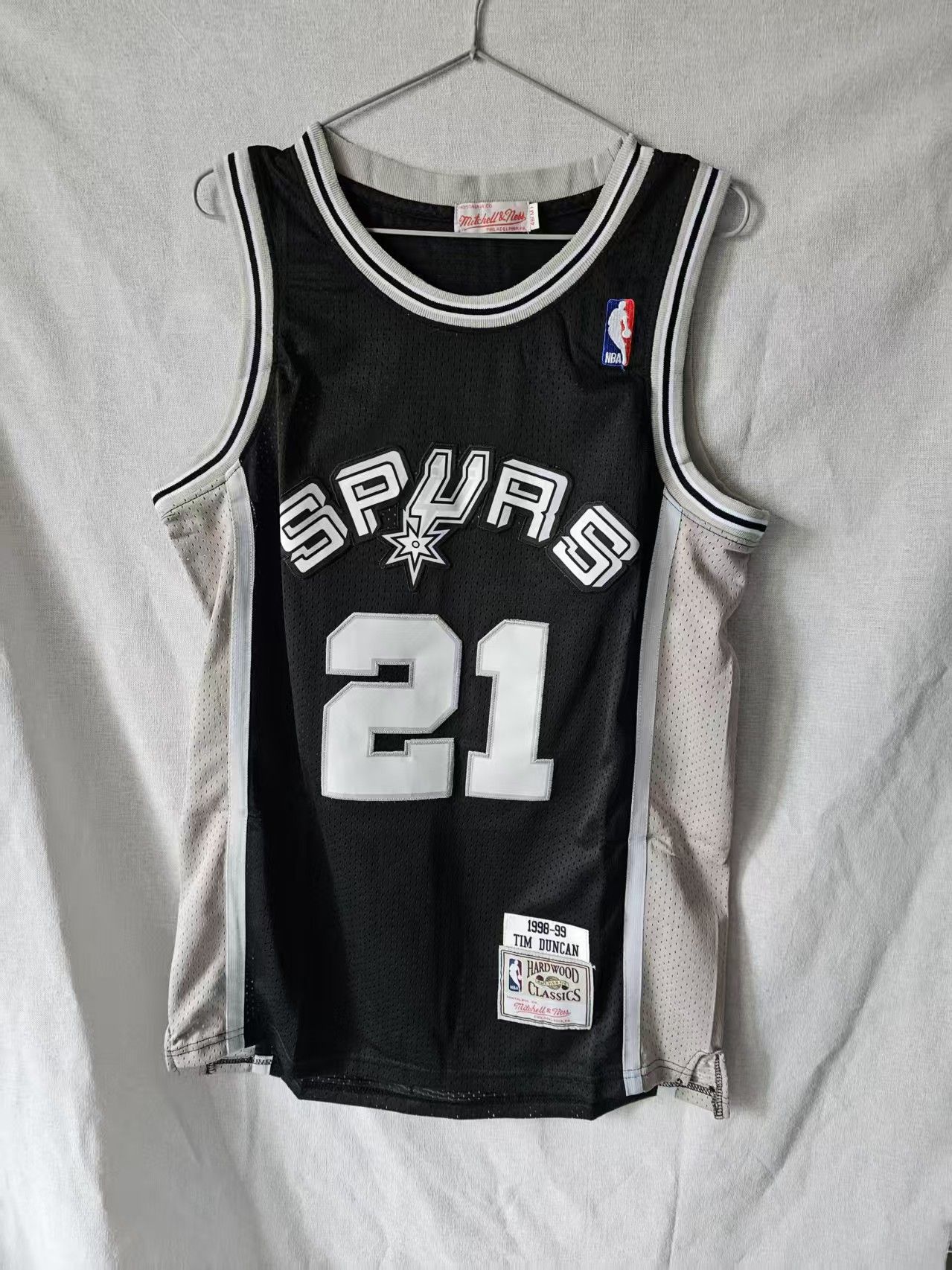 NBA Spurs #21 Tim Duncan Jersey Black Size US XL / EU 56 / 4 - 2 Thumbnail