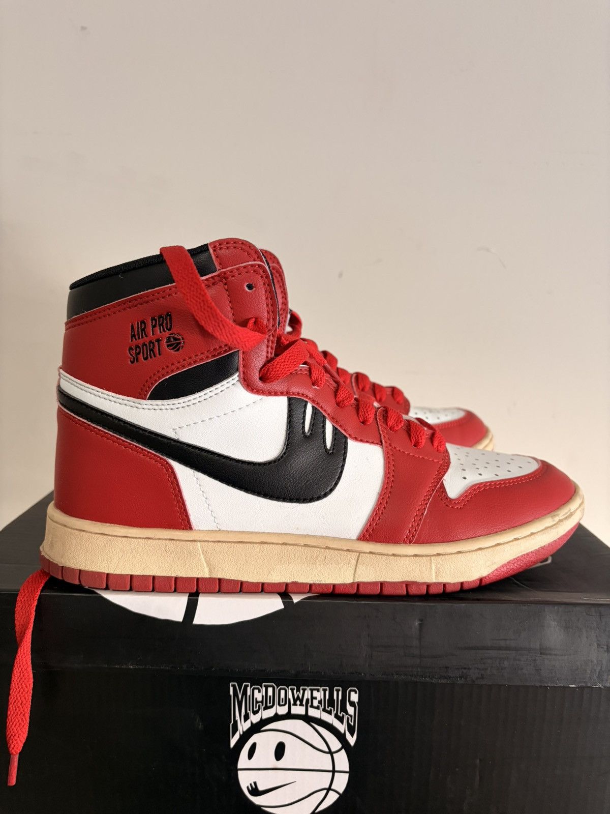 Other McDowells Air Pro Sport “Chicago” Size US 9.5 / EU 42-43 - 1 Thumbnail