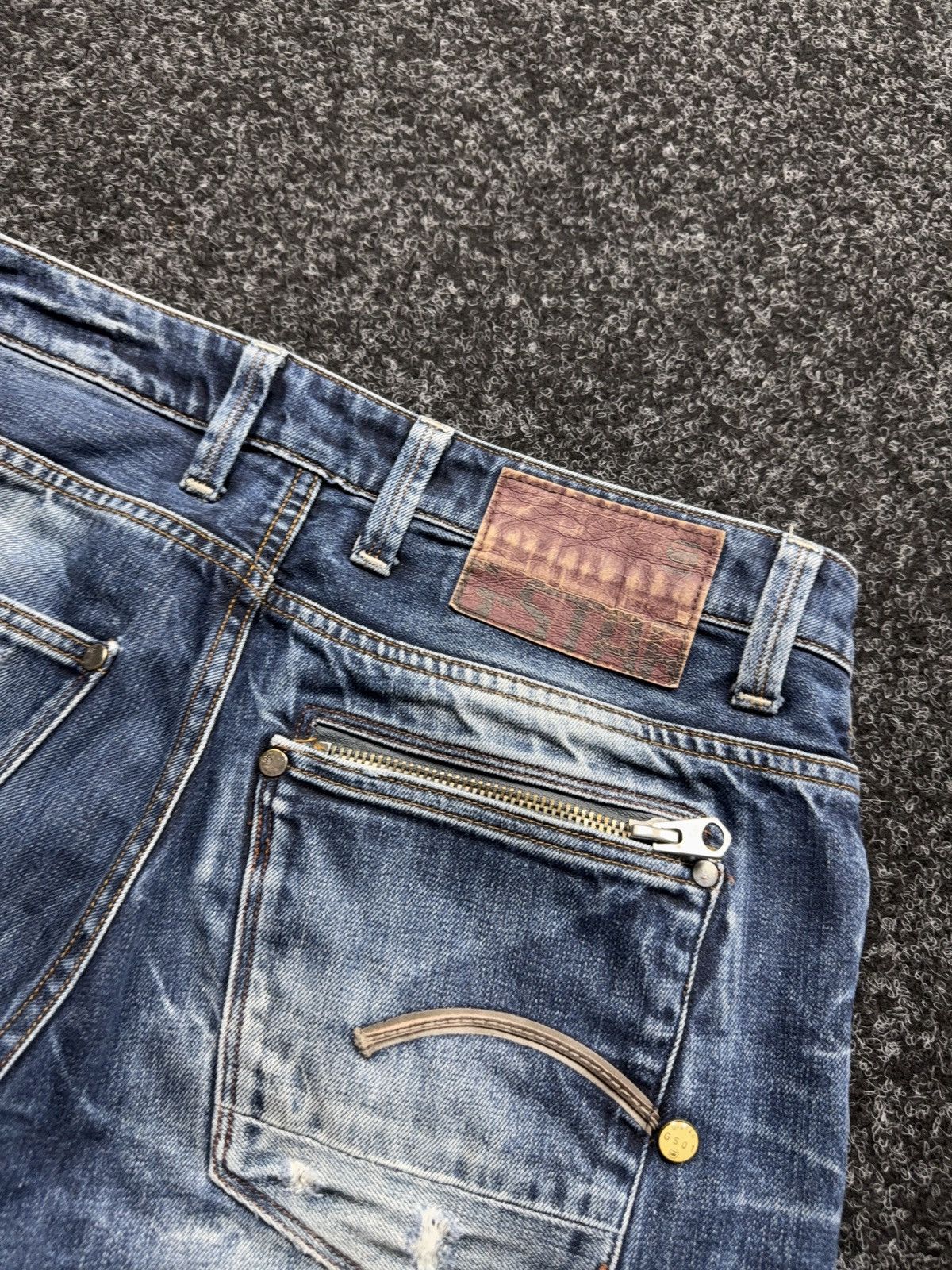 G-Star Vntg 00s G-Star RAW Y2K Faded Zip Pocket Rock Denim Jeans Size US 32 / EU 48 - 18 Thumbnail