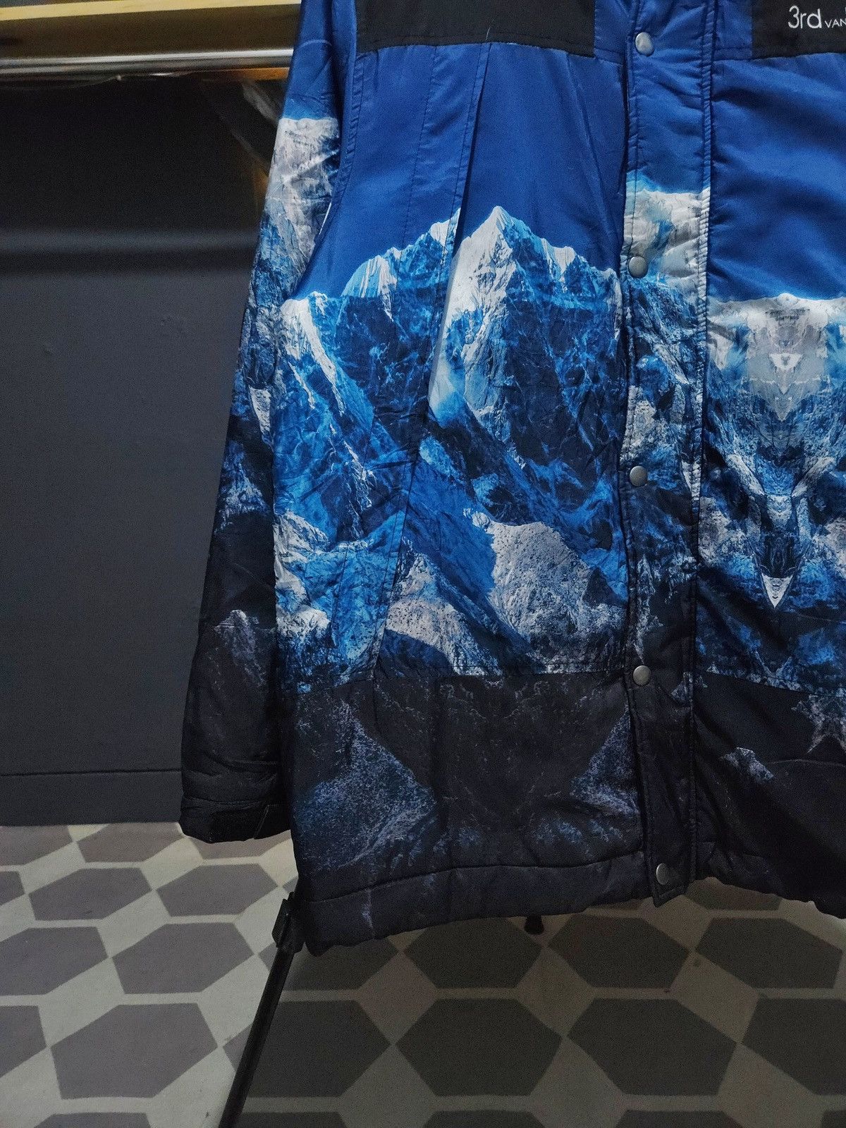 Fragment Design × Vanquish 3rd by Vanquish Mountain Puffer Jacket RARE DESIGN Size US L / EU 52-54 / 3 - 4 Thumbnail