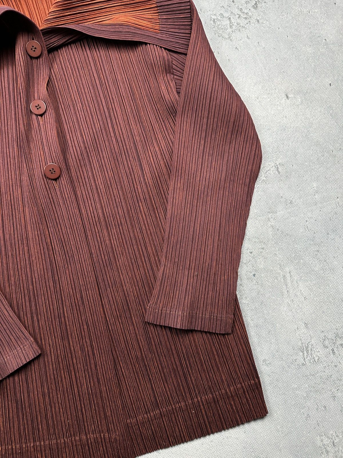 Pleats Please Issey Miyake Rare Pleats Please Issey Miyake Cardigan Dual-Button Pleated Size ONE SIZE - 6 Thumbnail