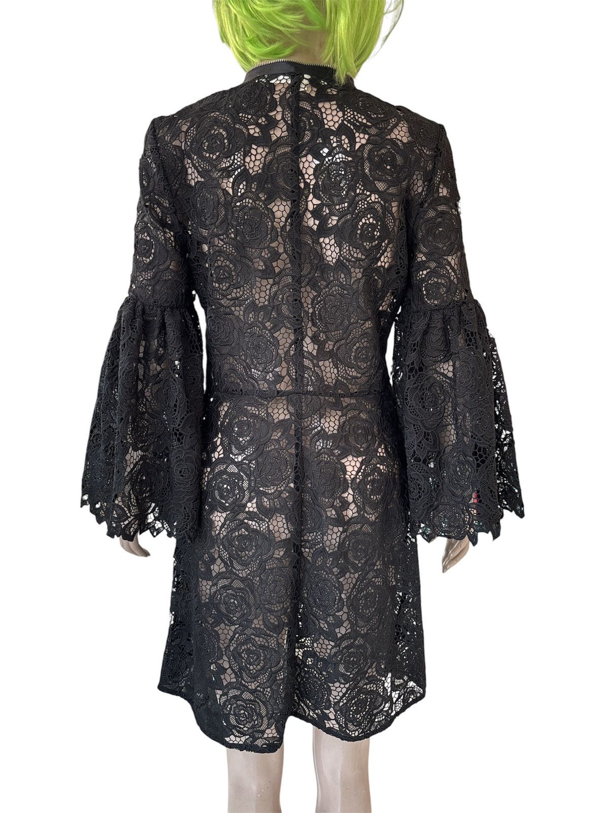 Alexander McQueen Zip Floral Lace Mini Dress Size XS / US 0-2 / IT 36-38 - 3 Thumbnail
