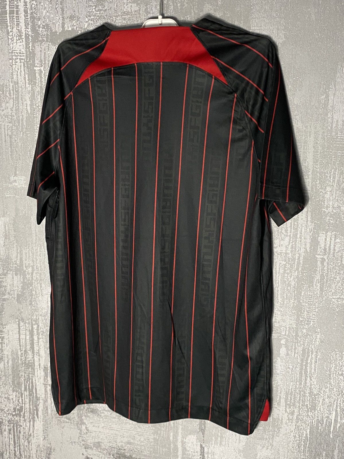 Nike × Other UK 2022/23 Liverpool LeBron Nike Soccer Jersey Dry Fit Match Size US L / EU 52-54 / 3 - 6 Thumbnail