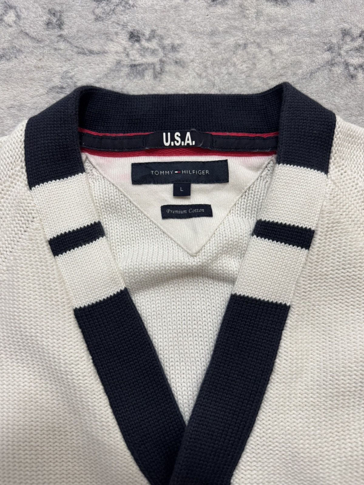 Tommy Hilfiger VINTAGE TOMMY HILFIGER BUTTON UP CARDIGAN Size US M / EU 48-50 / 2 - 7 Thumbnail
