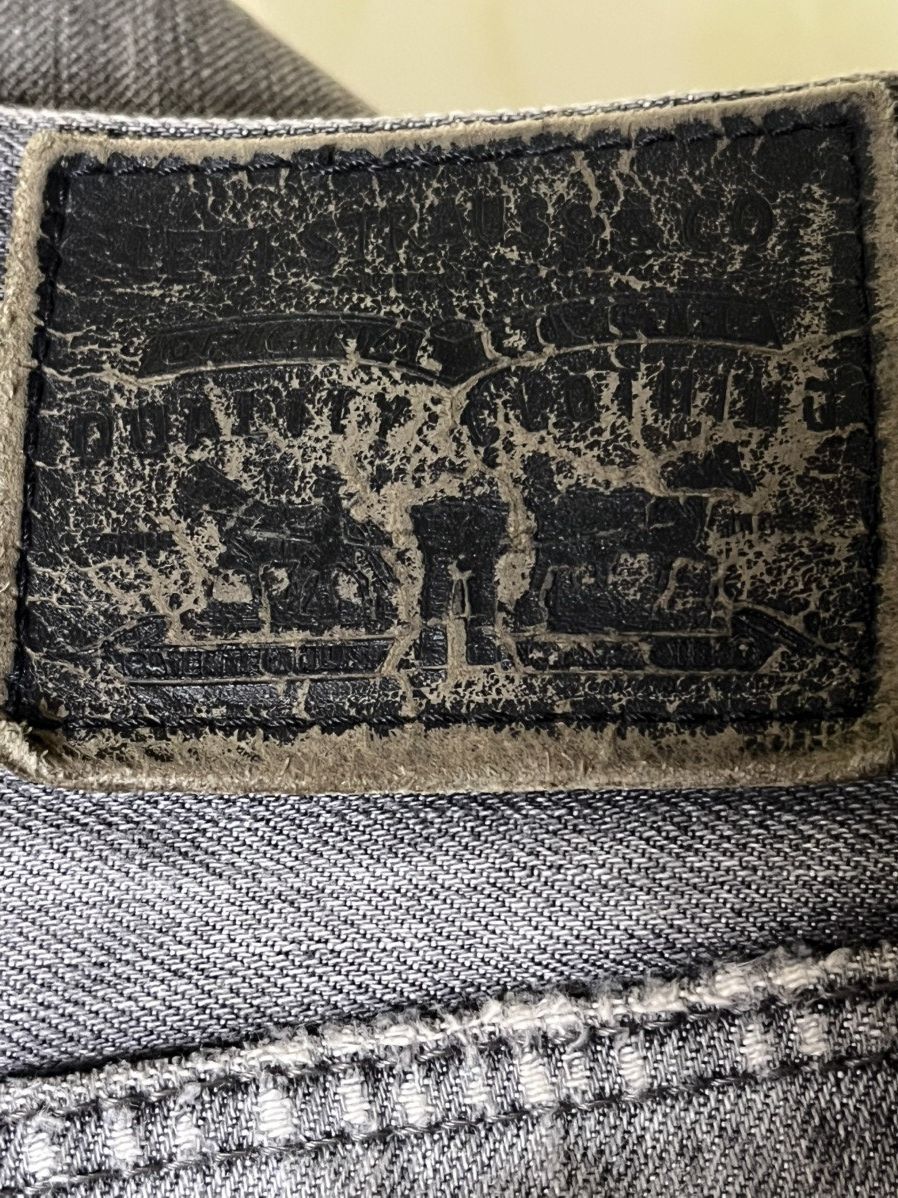 Levi's VINTAGE LEVIS 522 SLIM STRAIGHT MINOR DISTRESSED PUNK STYLE Size US 35 - 15 Thumbnail