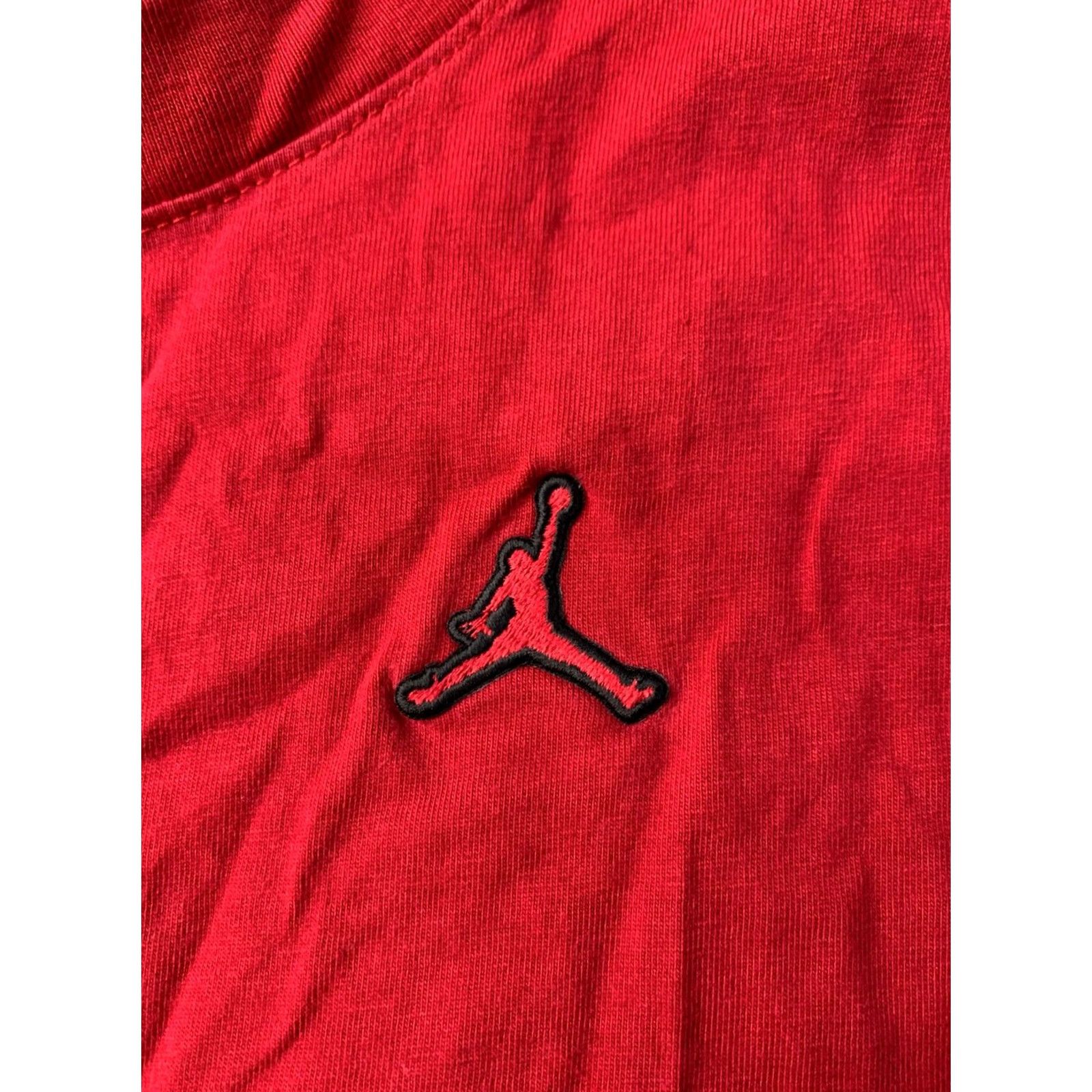 Nike NIKE AIR JORDAN ESSENTIALS T-Shirt WOMEN Casual XS Red 2022 Regular Size Type: T-Shirt 100% Cotton Size XS / US 0-2 / IT 36-38 - 4 Thumbnail