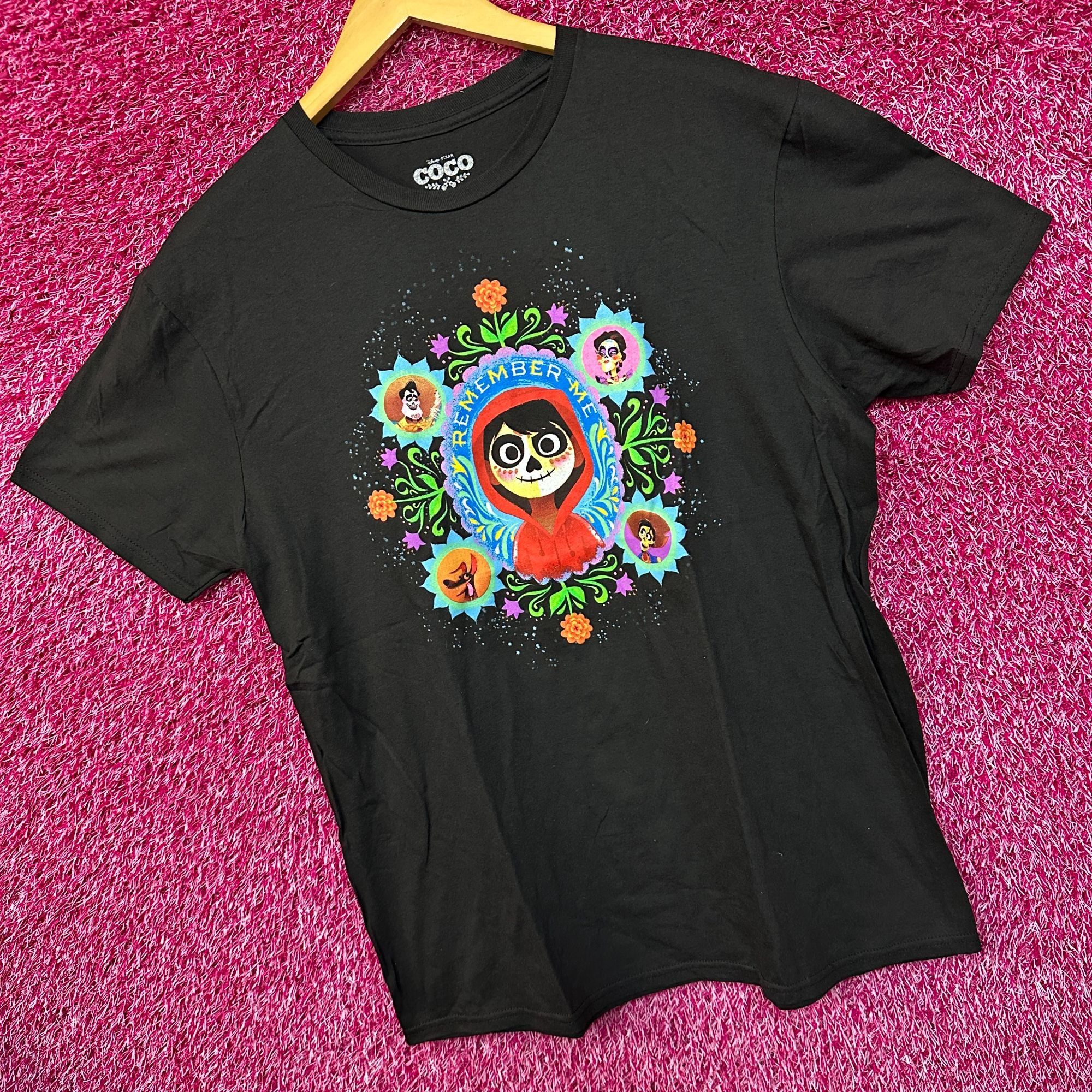 Disney Coco Remember Me Marigolds Disney Pixar Animated Movie Tee L Size US L / EU 52-54 / 3 - 3 Thumbnail