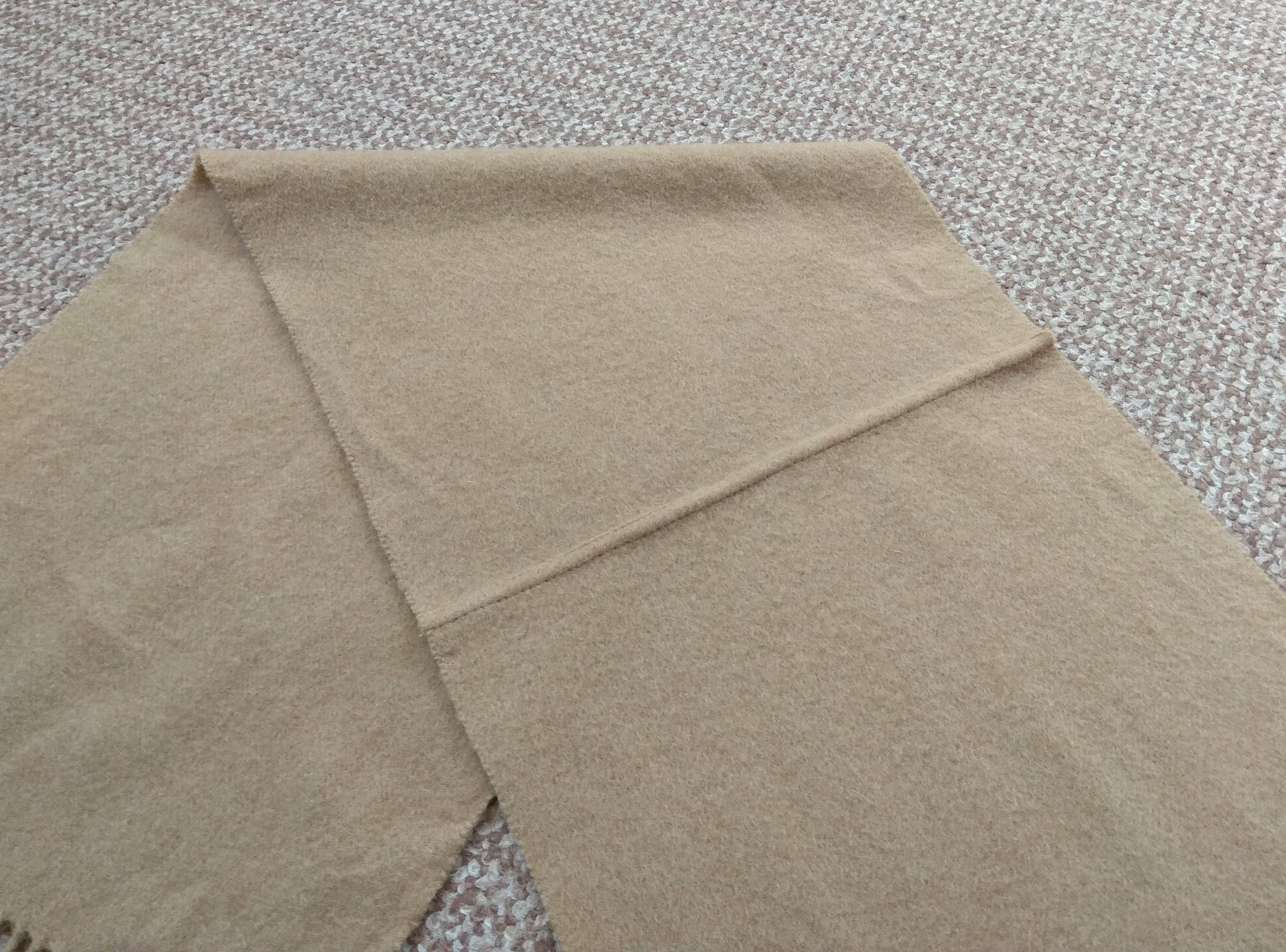 Burberry Vintage Burberrys Cashmere Scarf made in England Size ONE SIZE - 4 Thumbnail