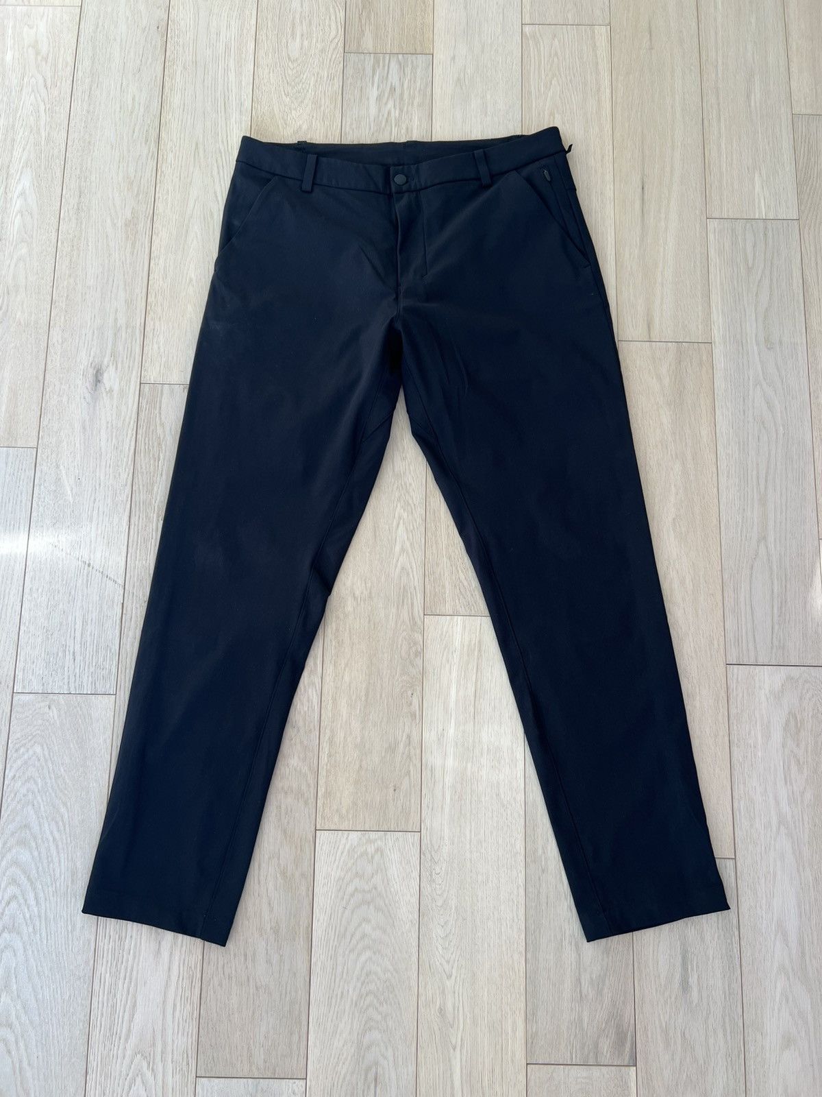 Lululemon Lululemon ABC Pants (33W - Black) Size US 33 - 1 Thumbnail