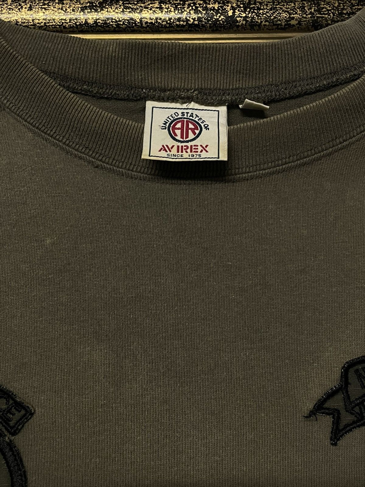 Avirex × Designer × Vintage Vintage 1990s Designer Avirex No More War Army Green Tshirt Size US M / EU 48-50 / 2 - 5 Thumbnail