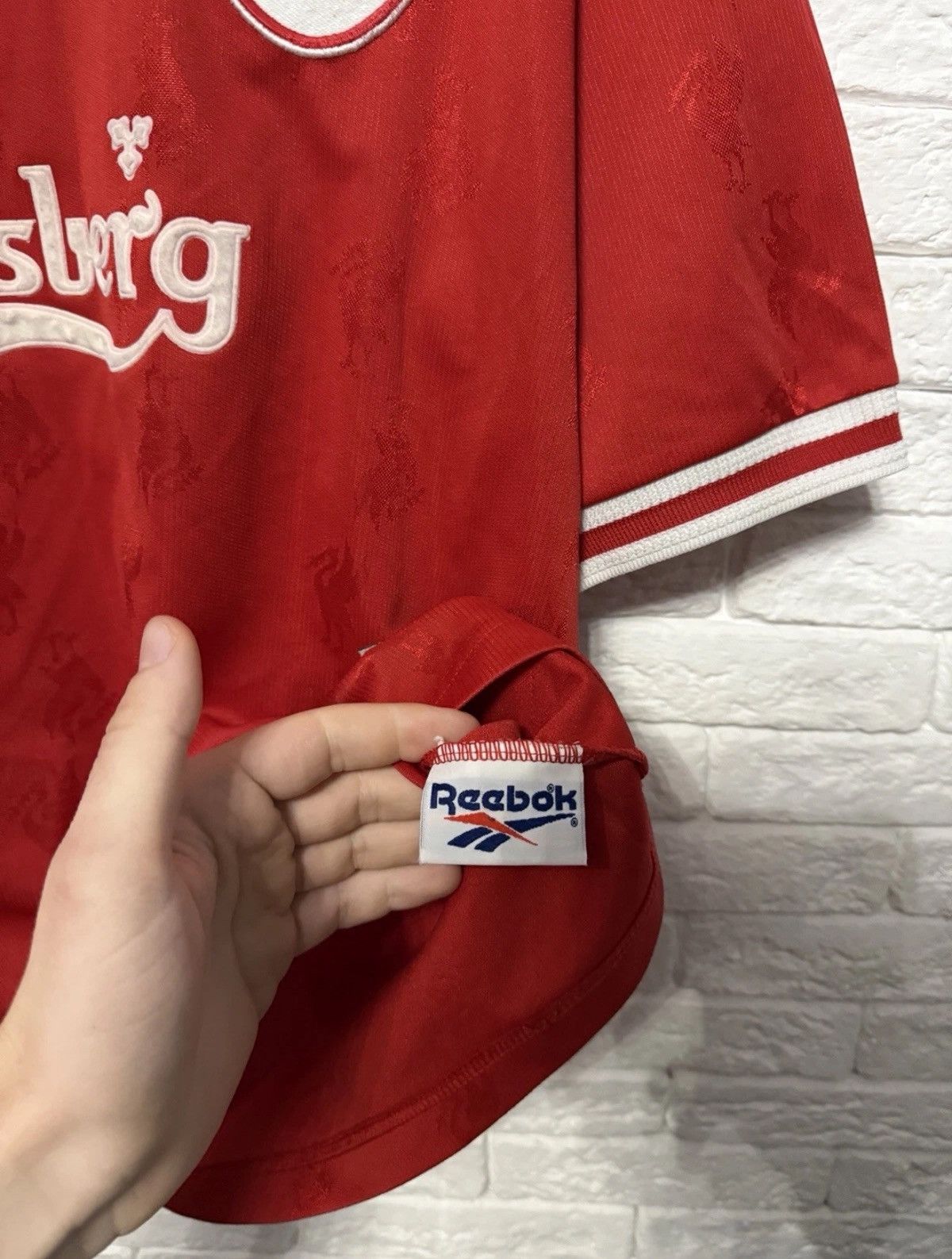 Reebok Vintage Reebok Liverpool 96/97/98 Jersey Home Shirt Size US L / EU 52-54 / 3 - 7 Thumbnail