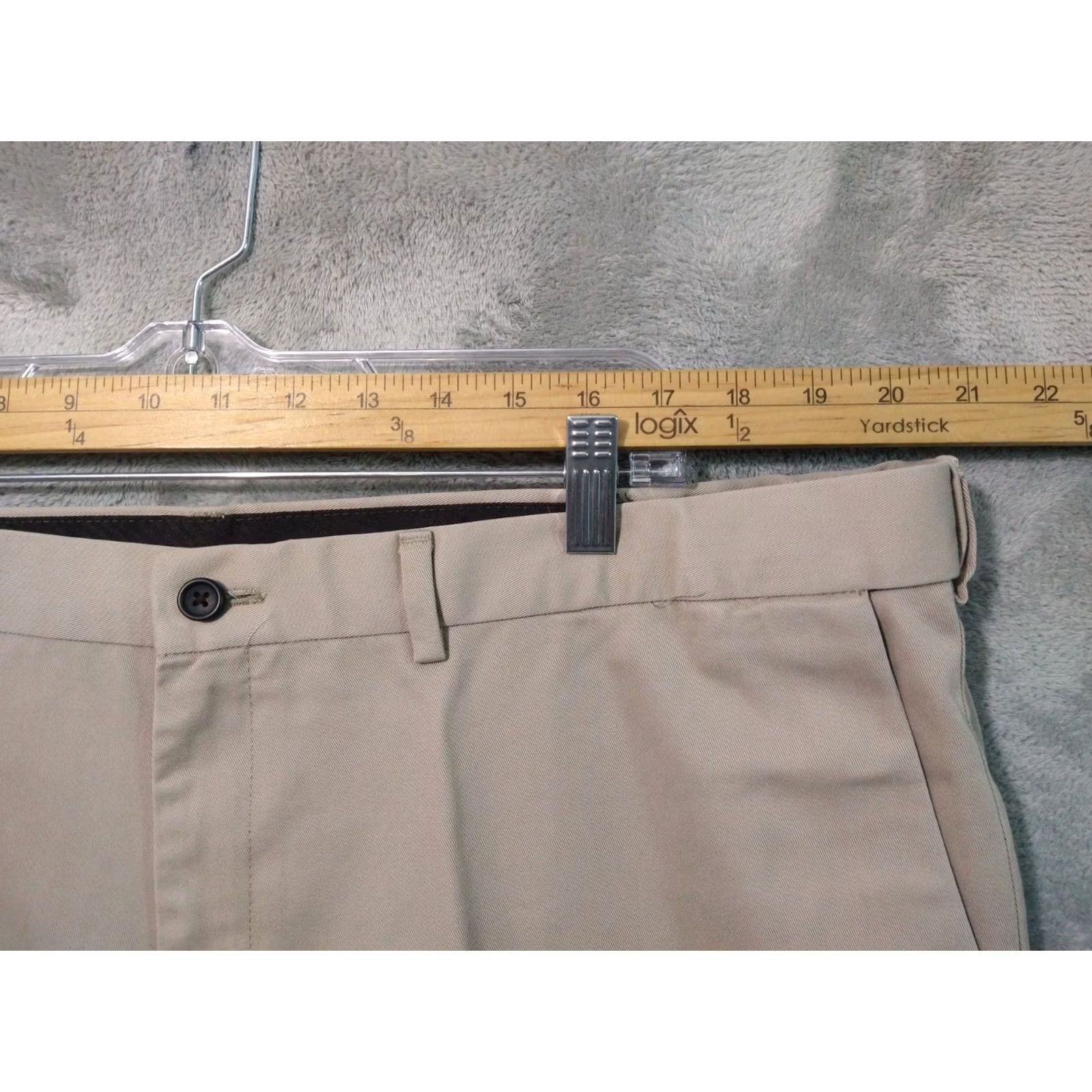 Haggar Haggar Pants Mens 42x29 Khaki Work to Weekend Classic Fit Flat Front Lot of 2 Pants Mens 42 Khaki Classic Haggar Work to Weekend Lightweight? Size US 42 / EU 58 - 3 Thumbnail