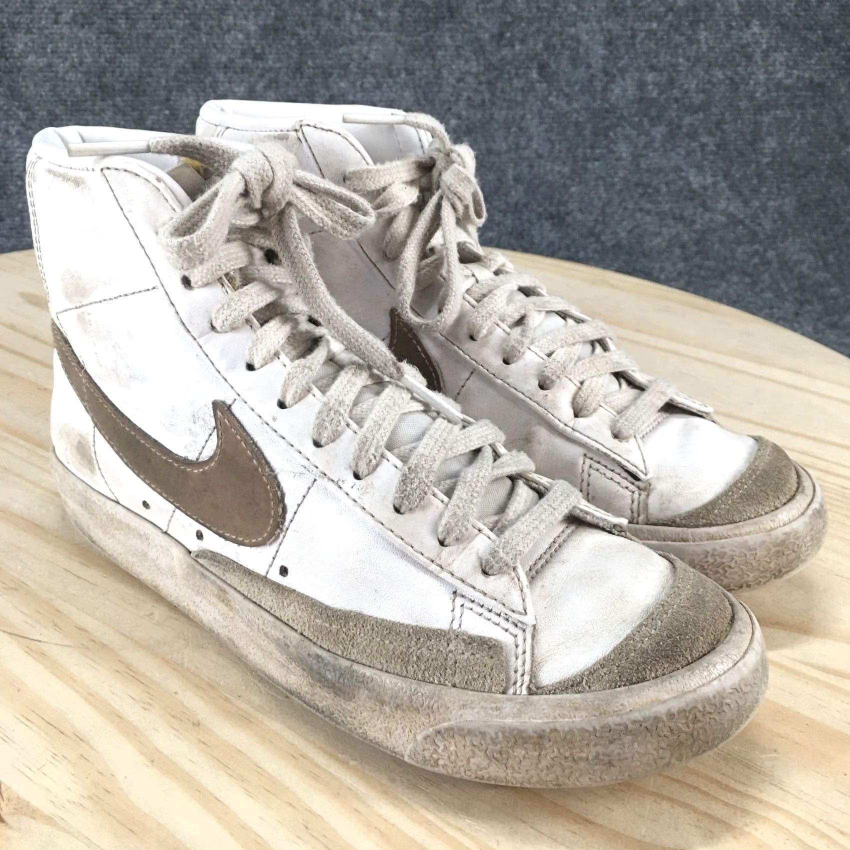 Nike Nike Blazer Mid 77 Vintage Sneakers Women White Lace Up Size 6.5 Shoes Size M / US 6-8 / IT 42-44 - 3 Thumbnail