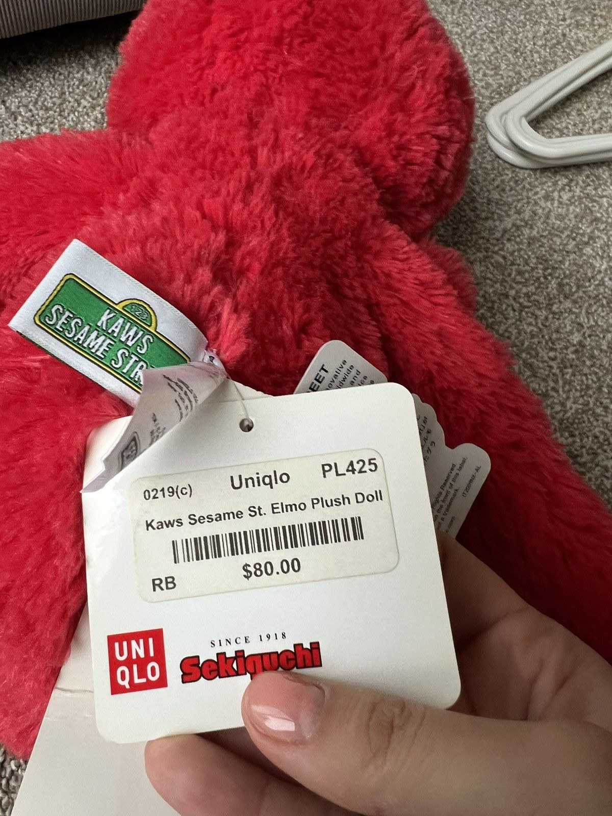 Kaws × Uniqlo Laws x uniqulo elmo plush Size ONE SIZE - 4 Thumbnail