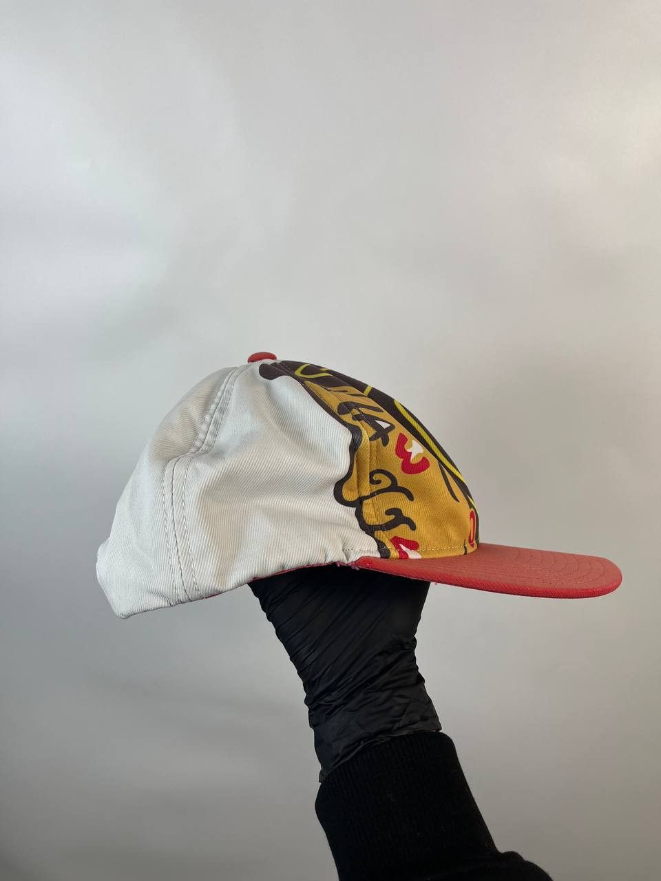 Reebok REEBOK NHL CHICAGO BLACKHAWKS SNAPBACK VINTAGE CAP FACE Size ONE SIZE - 3 Thumbnail