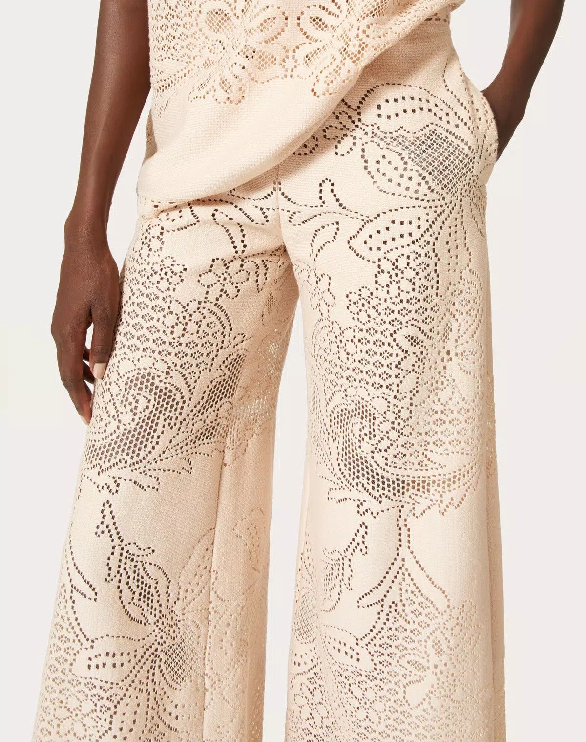 Valentino o1s1wg111125 Guipure Jardin Plat Trousers in Beige Size 32" / US 10 / IT 46 - 7 Thumbnail