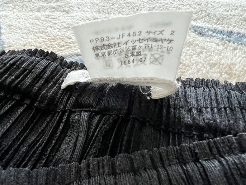 Issey Miyake Issey Miyake size:2 Blue pleated irregular-shaped pants Size 22" - 6 Thumbnail