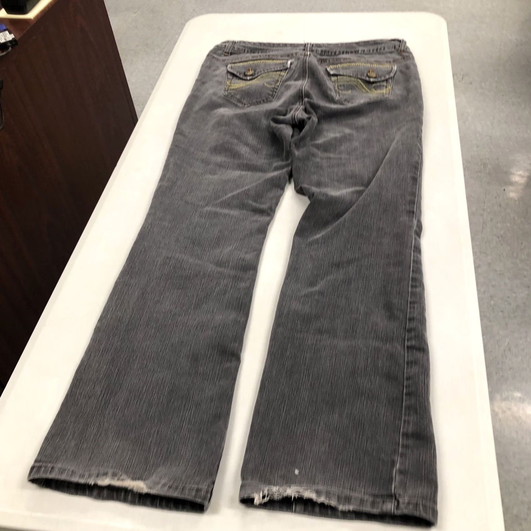 Southpole VINTAGE Southpole Jeans Womens 14 Blue Denim Embroidered Stretch 5-Pocket Regular Inseam 30 Size 36" / US 14 / IT 50 - 5 Thumbnail