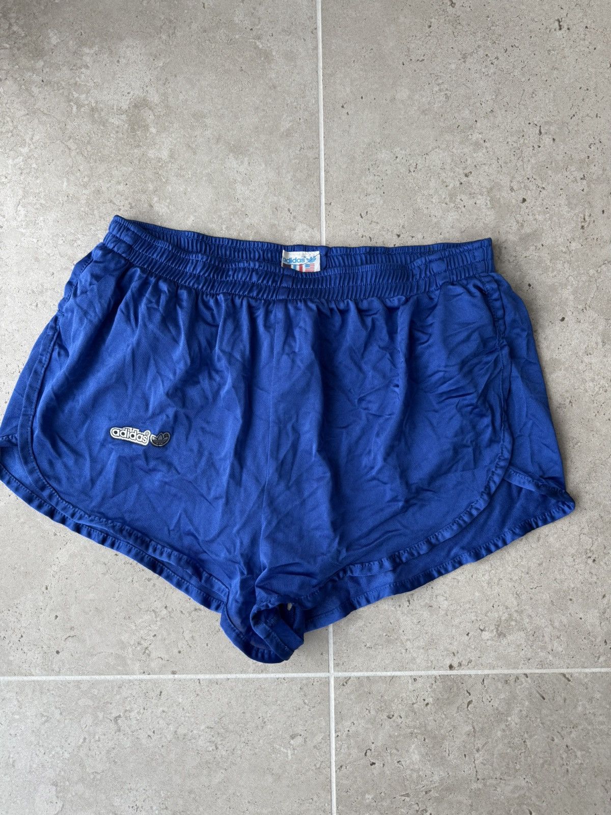 Adidas Adidas 70s Vintage Women's Athletic Shorts Size 27" / US 4 / IT 40 - 1 Thumbnail