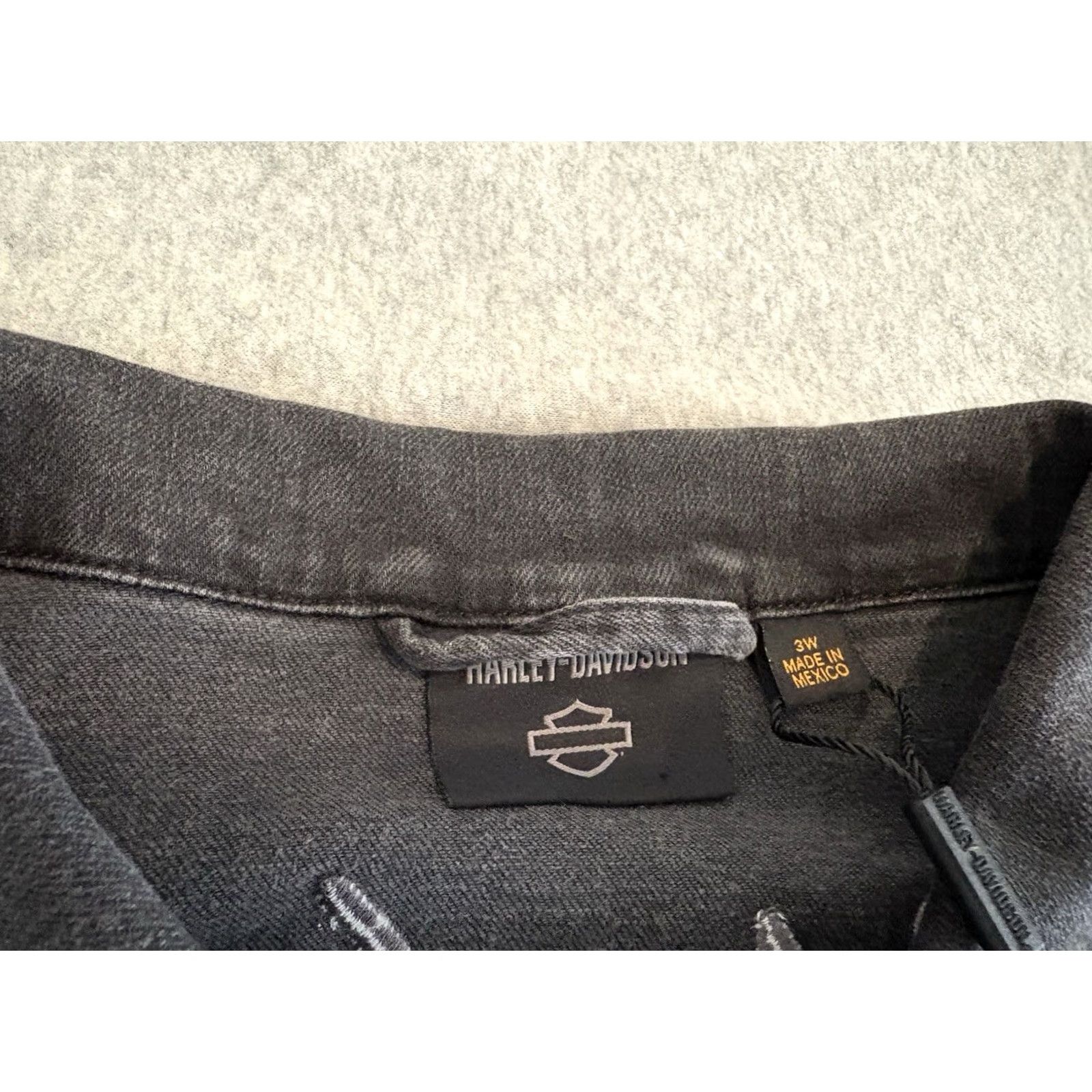 Harley Davidson VINTAGE Harley-Davidson Embroidered Black Denim Jacket Womens 3W NWT Biker Motorcycle Jeans-style Coat Size XS / US 0-2 / IT 36-38 - 4 Thumbnail