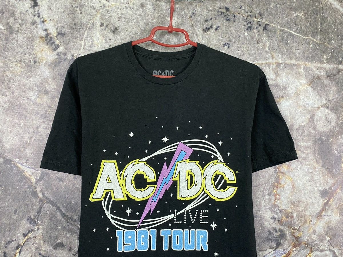 AC/DC × Vintage Men’s AC/DC Live 1981 Tour (2021) T Shirt Size M Size US M / EU 48-50 / 2 - 2 Thumbnail