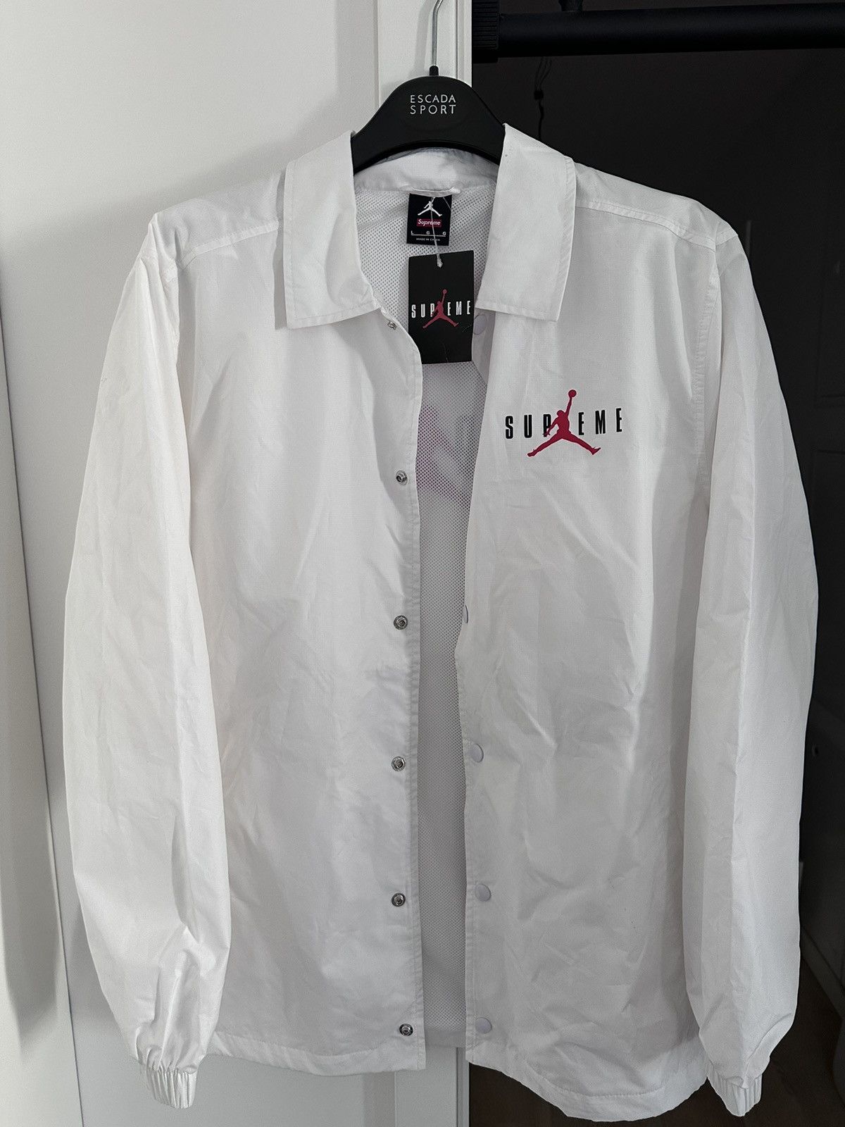 Jordan Brand × Supreme *New with Tags* Supreme x Air Jordan