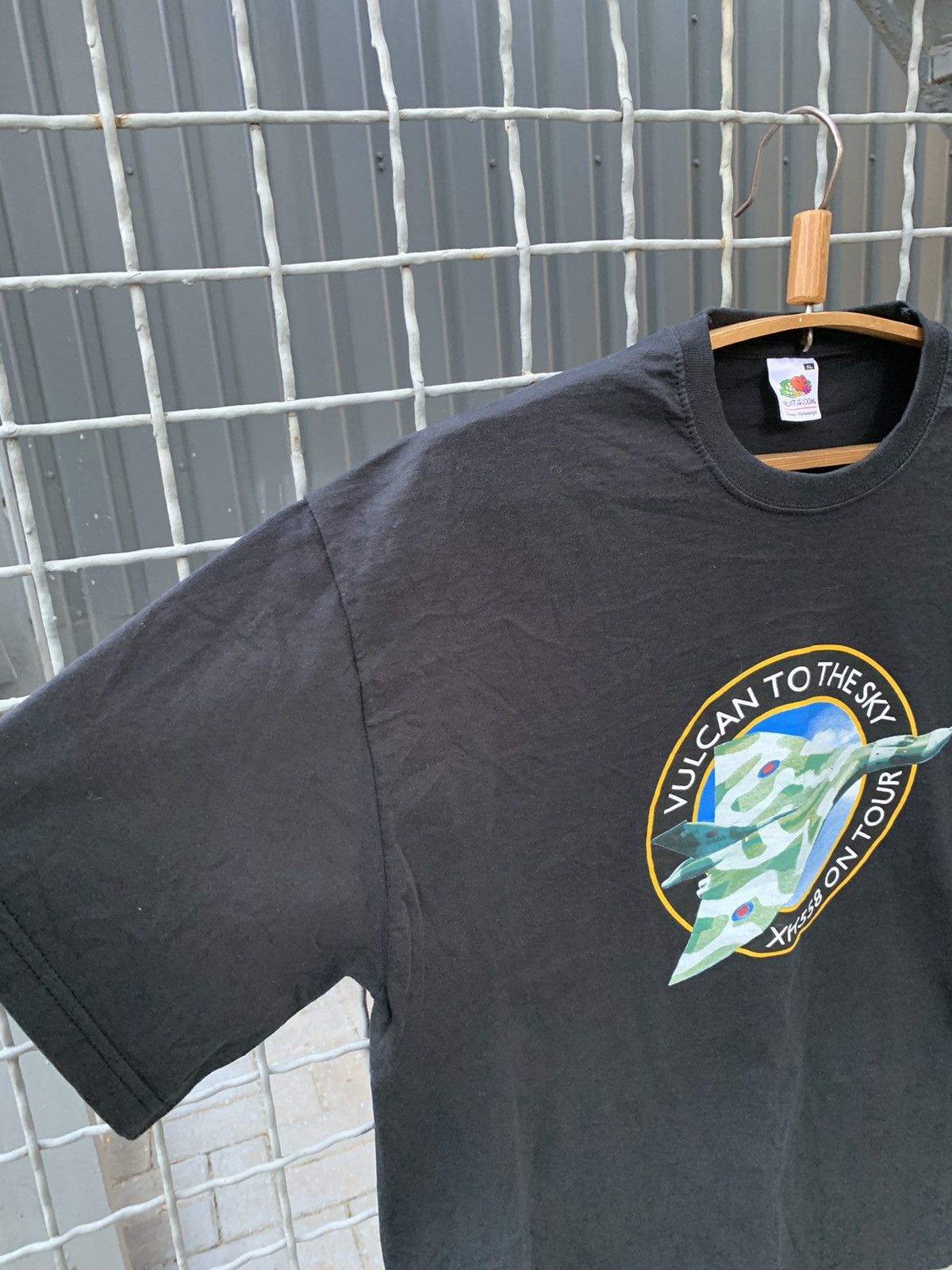 Vintage Vintage XH558 On Tour Shirt F 16 Air Force USA Size US XL / EU 56 / 4 - 4 Thumbnail