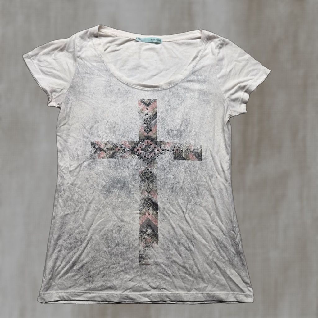 Vintage Maurice’s Shirt T-Shirt White Short Sleeve Adult Womens M Medium String Cross Embellished Shirt - Maurices Womens Medium White Classic Tee Size M / US 6-8 / IT 42-44 - 1 Thumbnail