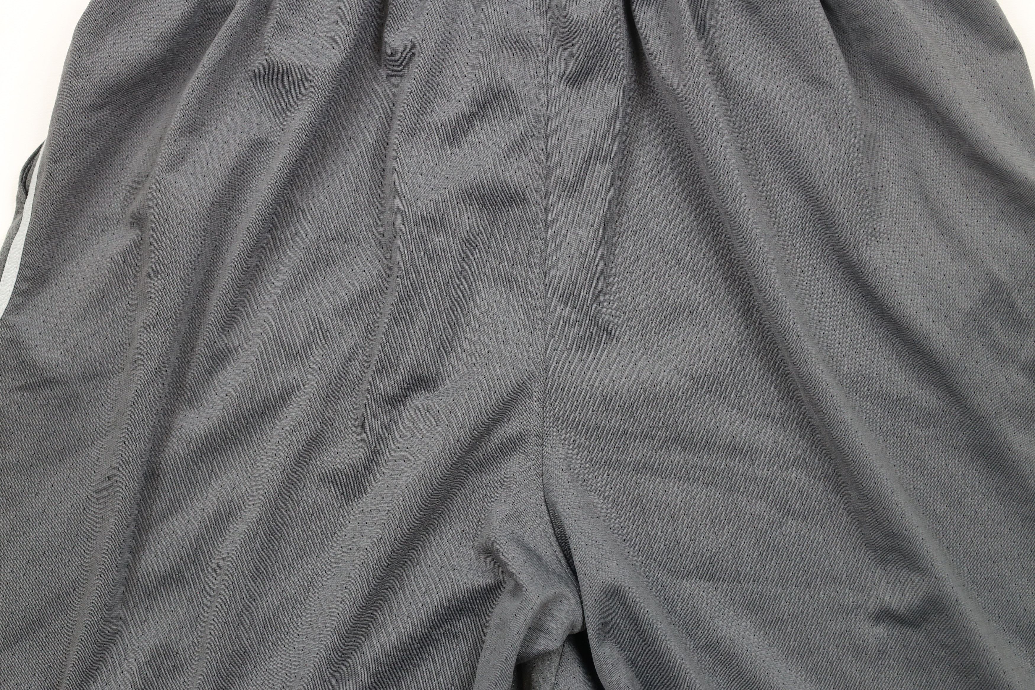 Nike × Vintage Nike Air Jordan Mesh Basketball Gym Training Shorts Gray Size US 36 / EU 52 - 10 Thumbnail