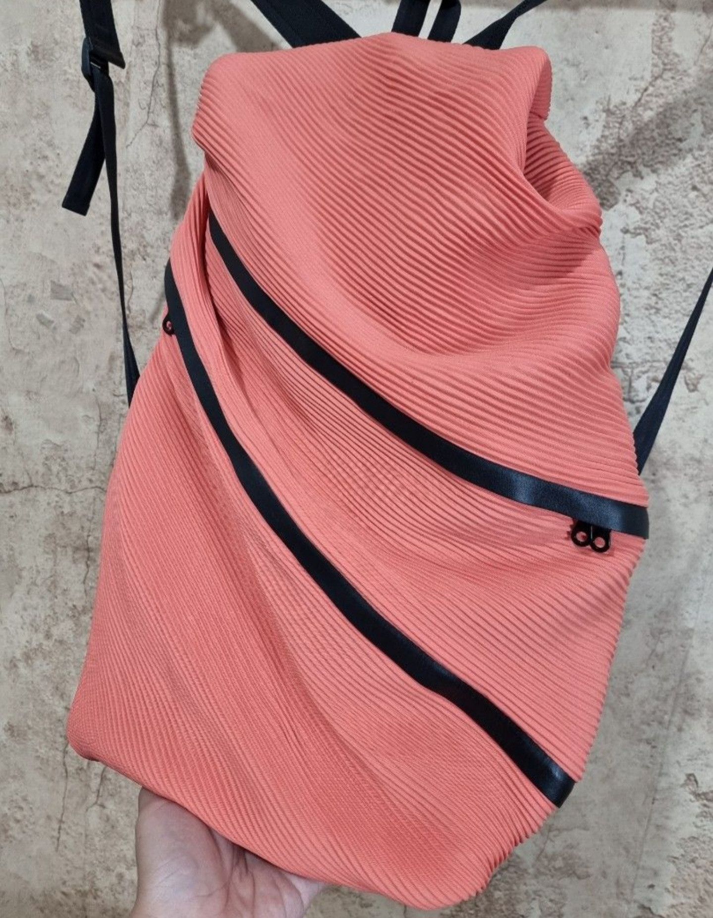 Pleats Please Issey Miyake Issey Miyake Pleats Please Salmon Color Backpack Size ONE SIZE - 2 Thumbnail