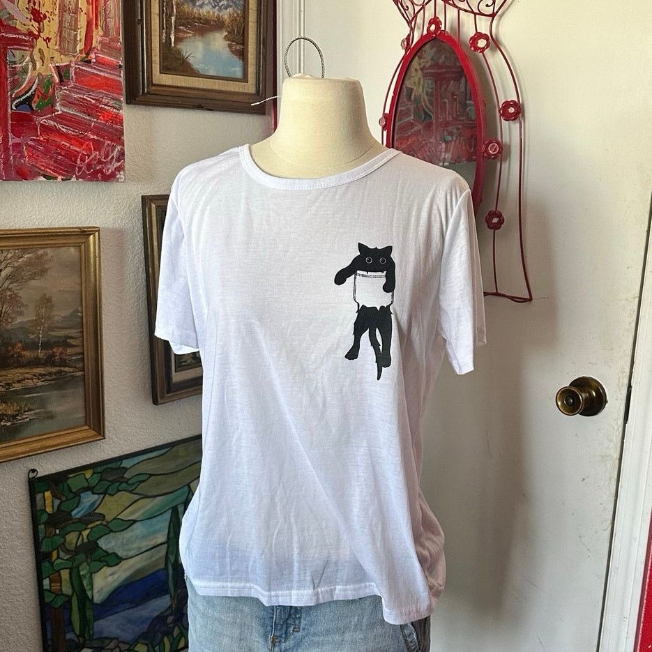 Other ou chun liang dian white cat graphic shirt Size XL / US 12-14 / IT 48-50 - 1 Thumbnail