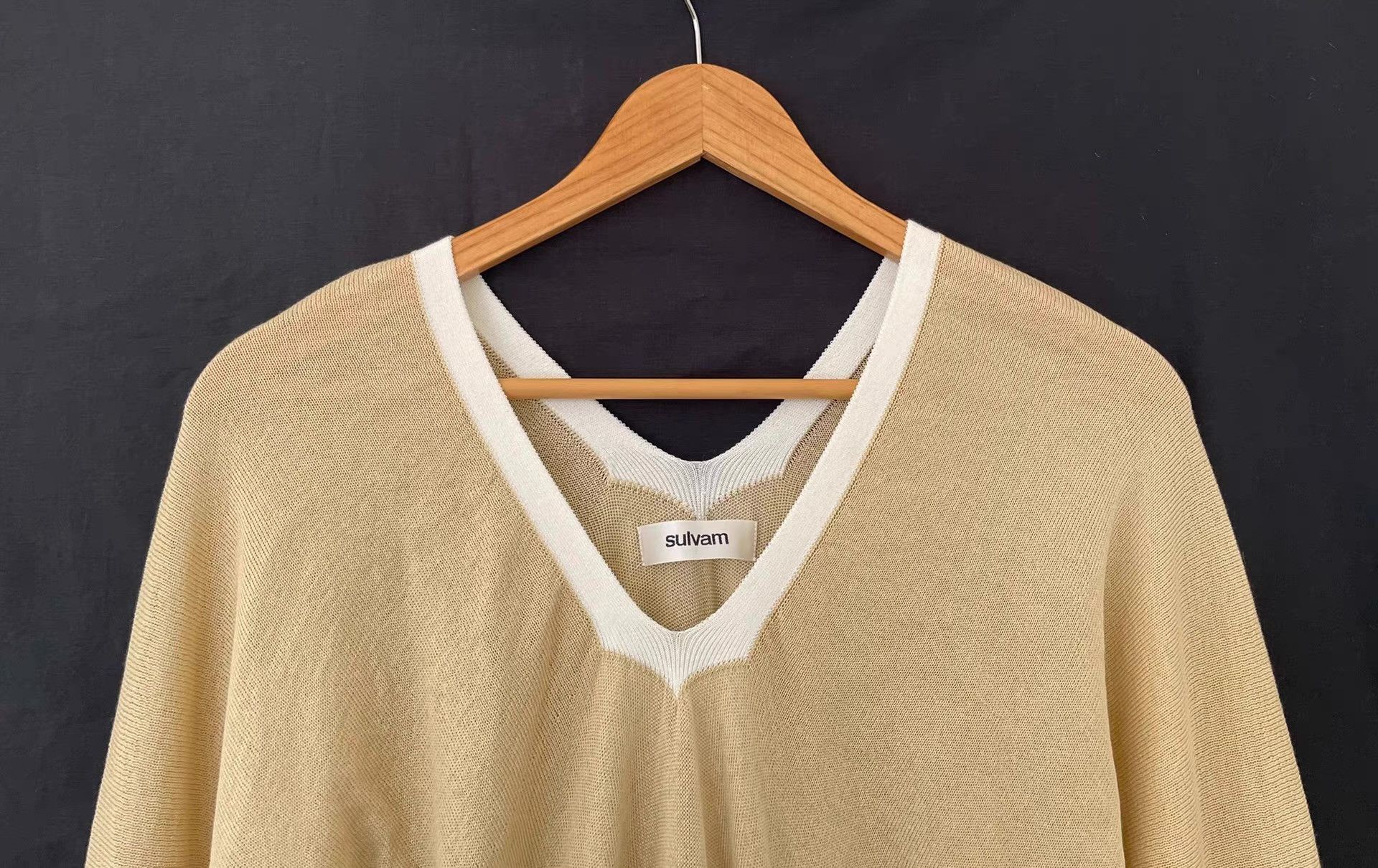 Sulvam Sulvam 20SS Men's V-neck Waist-twisted Knit Sweater Ｑ21 Size US M / EU 48-50 / 2 - 7 Thumbnail