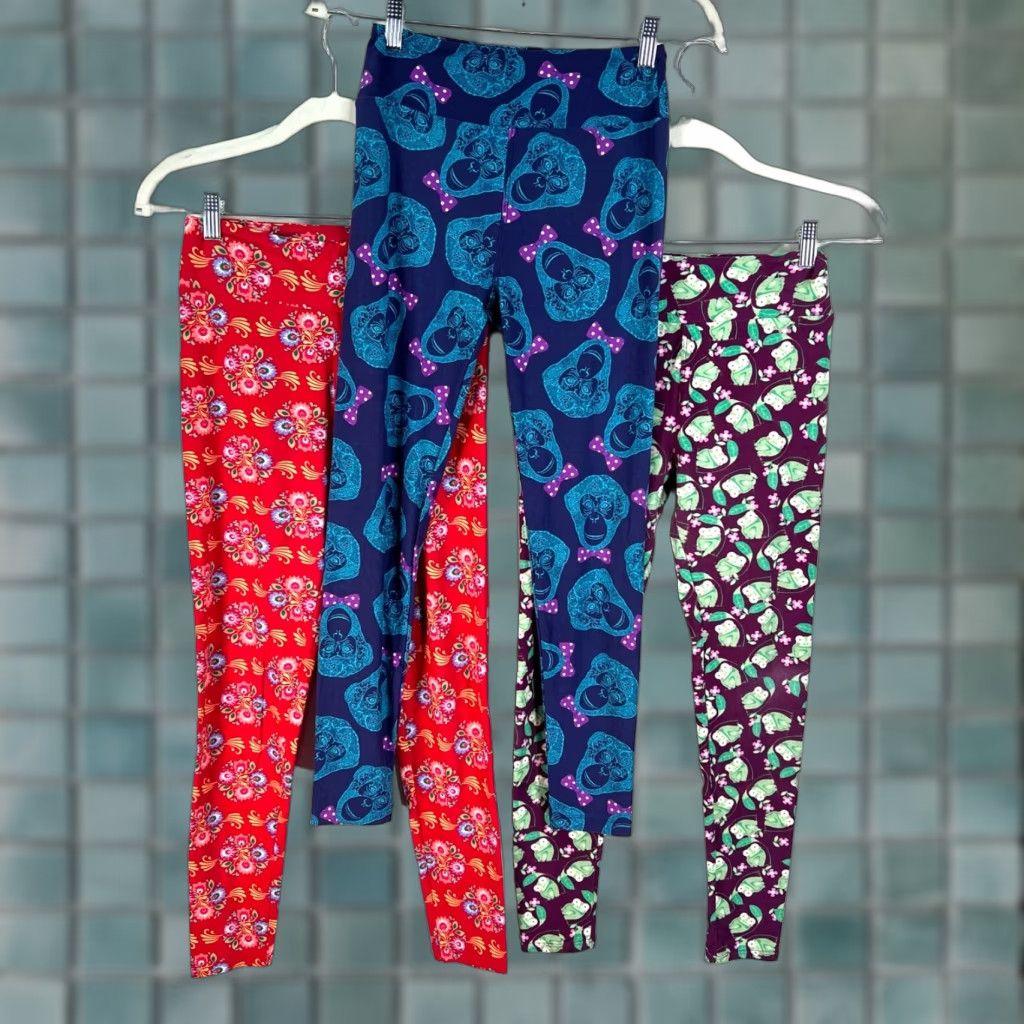 Vintage Lularoe One Size Leggings OS Lot of 3 Monkey Frog Floral Size 42" / US 20 - 1 Thumbnail