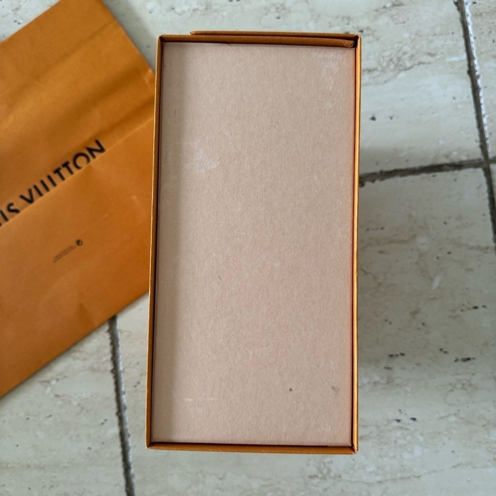 Louis Vuitton LOUIS VUITTON Bag, Box, Ribbon Set, Authentic Size ONE SIZE - 11 Thumbnail
