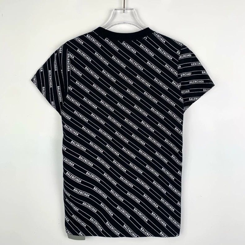 Balenciaga Balenciaga Full monogrammed logo crew neck black cotton sh Size XS / US 0-2 / IT 36-38 - 2 Thumbnail