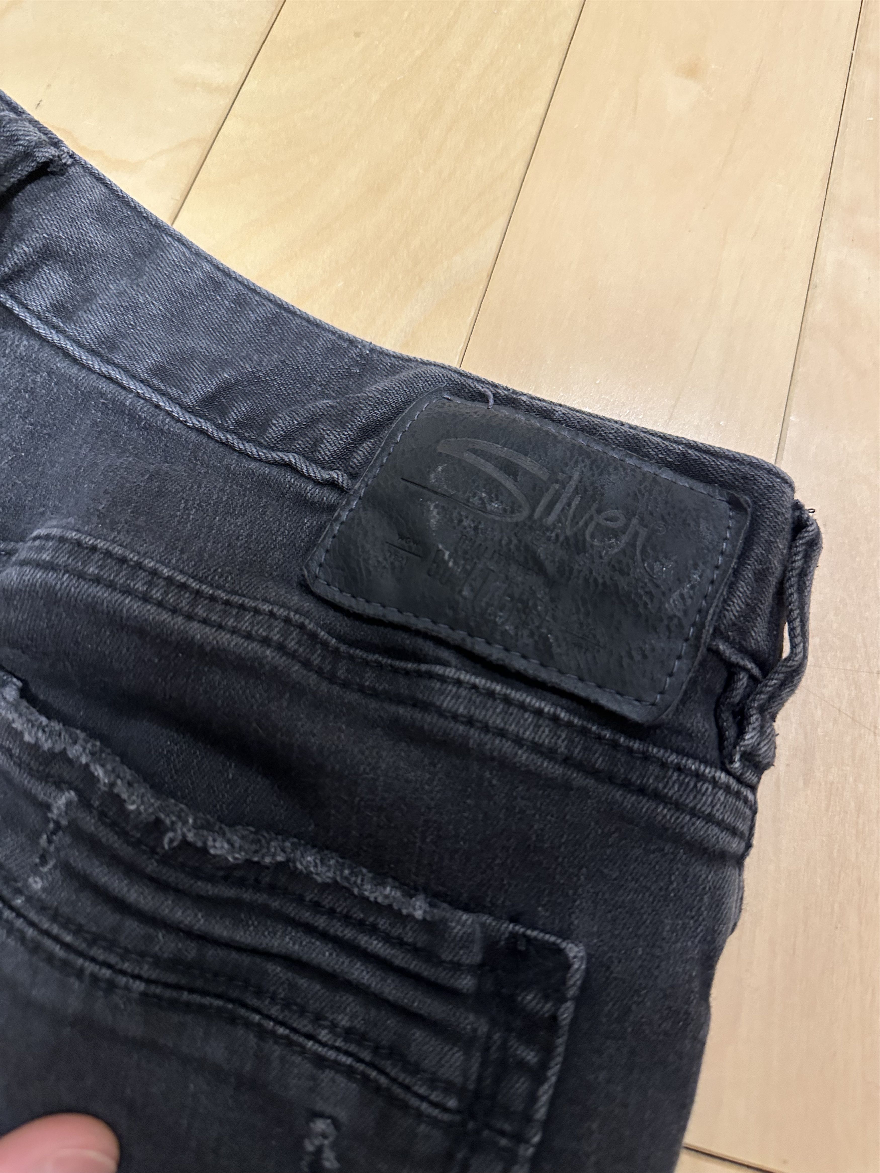 Silver Jeans Co. Silver Jeans Black Ripped Size US 30 / EU 46 - 3 Thumbnail