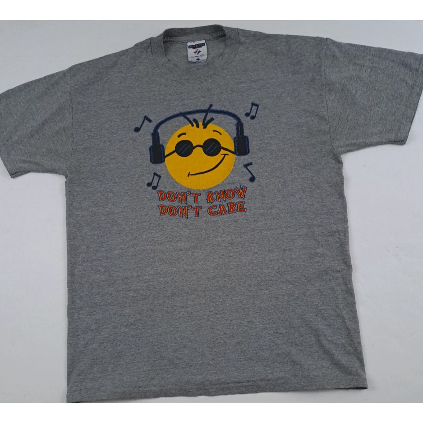 Jerzees VINTAGE Don t Know Don t Care Smily Face T-Shirt Grey LG USA Made T-Shirt Mens Graphic Smily Face Print 1980s USA Theme Short Sleeve Size US L / EU 52-54 / 3 - 3 Thumbnail