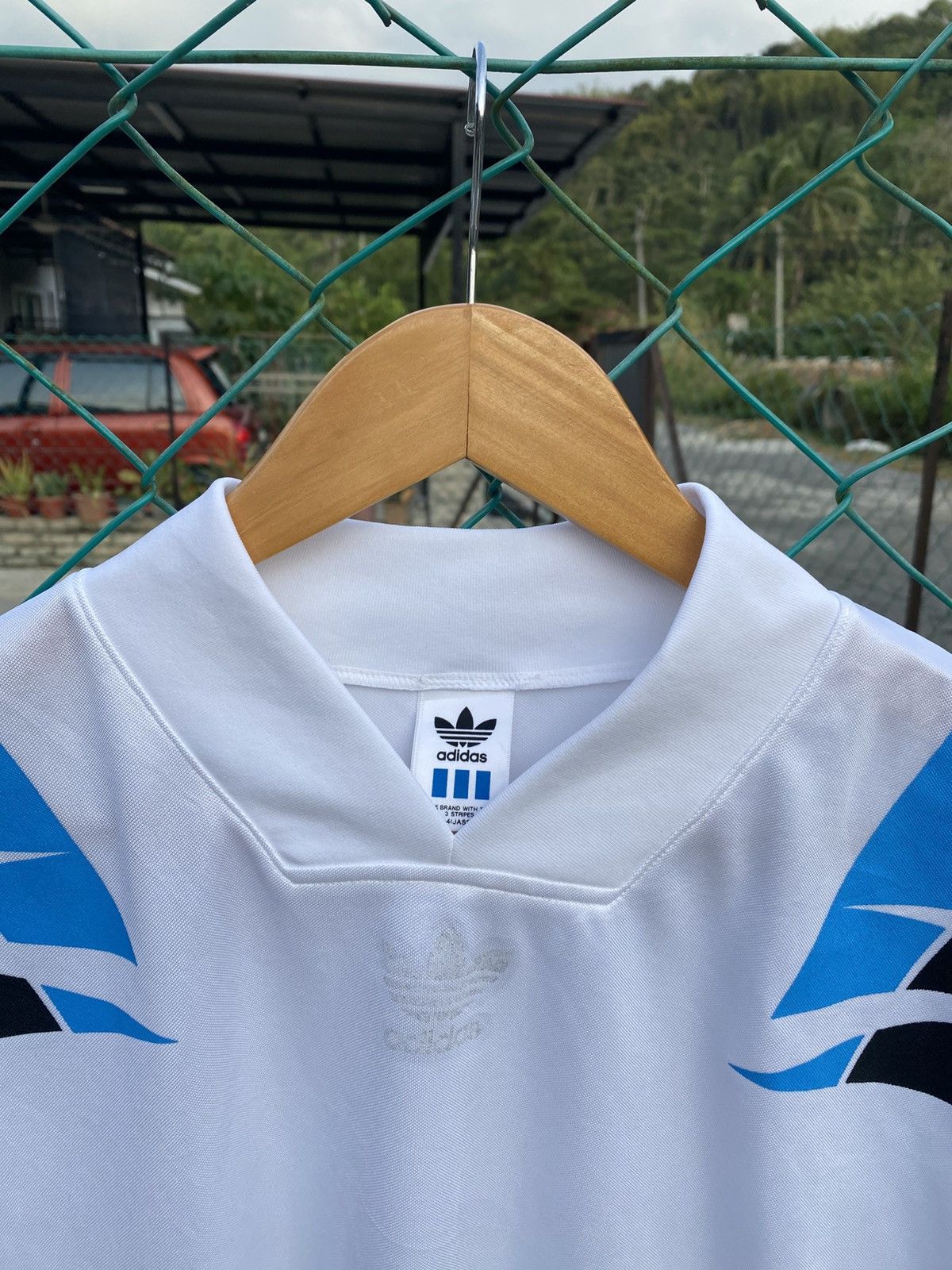 Adidas Vintage 90’s adidas jersey Size US M / EU 48-50 / 2 - 3 Thumbnail