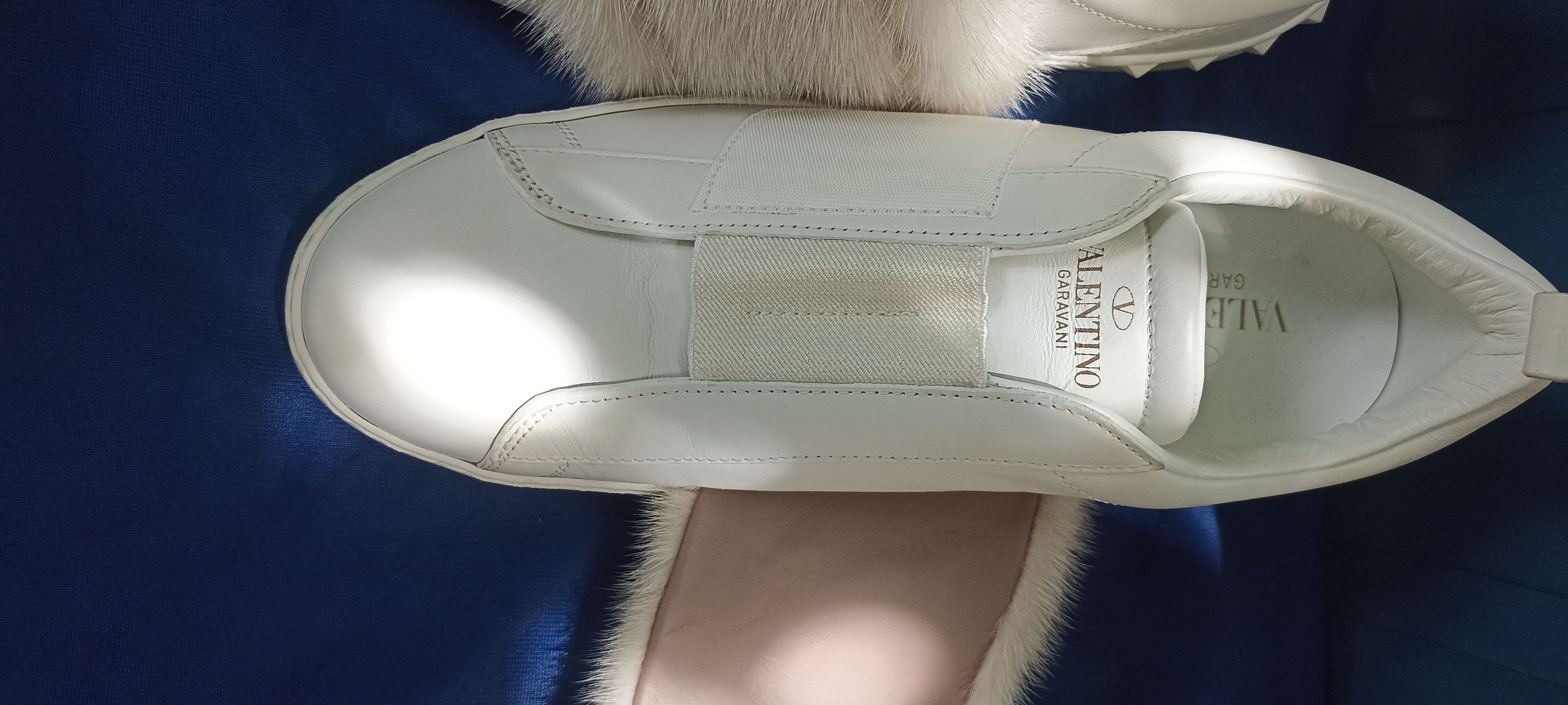 Valentino Valentino Garavani Fur Trim Sneakers White Size US 9 / IT 39 - 7 Thumbnail