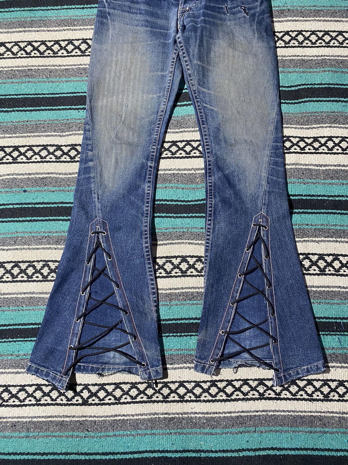 If Six Was Nine 2000s Johnbull Kojima Japan - Lace Up Spiral Cut Denim Pants Size US 31 - 2 Thumbnail