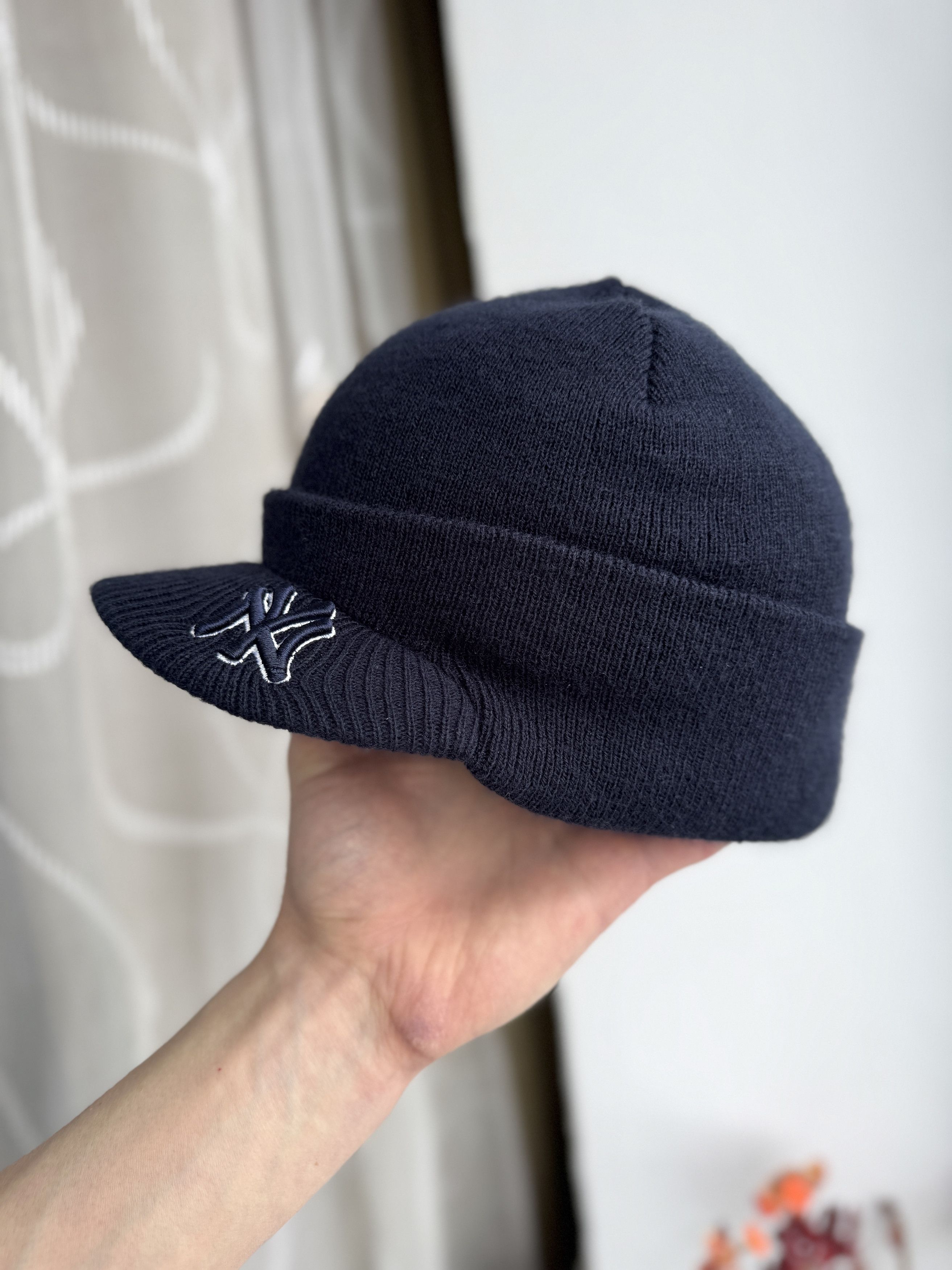 New York Yankees Vintage Y2K NY Yankees MLB Visor Beanie Hat Hip Hop Rap Size ONE SIZE - 1 Thumbnail