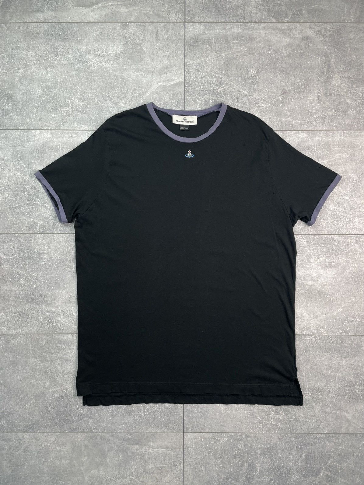 Vivienne Westwood Vivienne Westwood T-shirt Center Logo Size US XXL / EU 58 / 5 - 1 Thumbnail