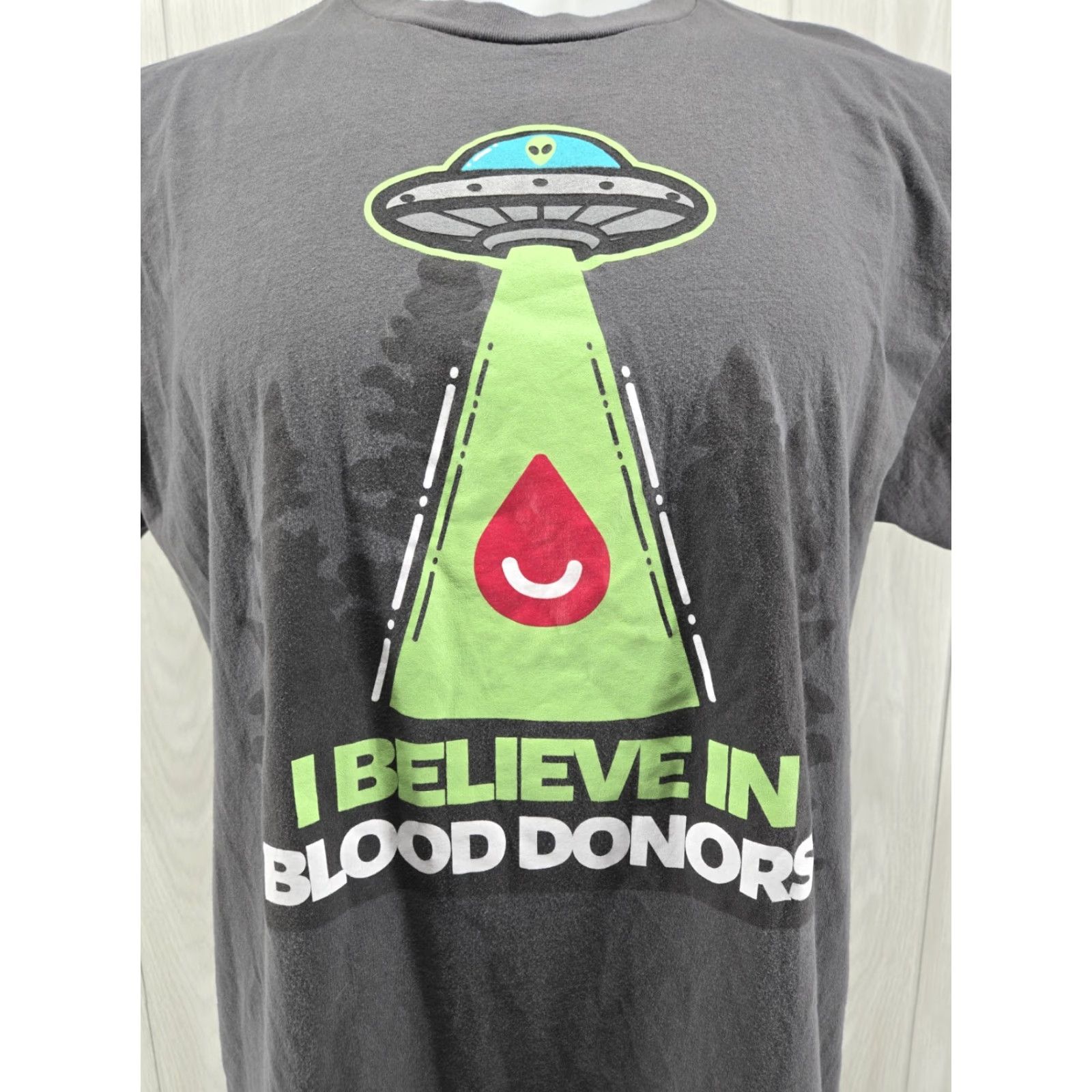 Next Level Lifesouth Blood Donor UFO Alien Graphic T Shirt XL Gray Nike? Size US XL / EU 56 / 4 - 3 Thumbnail