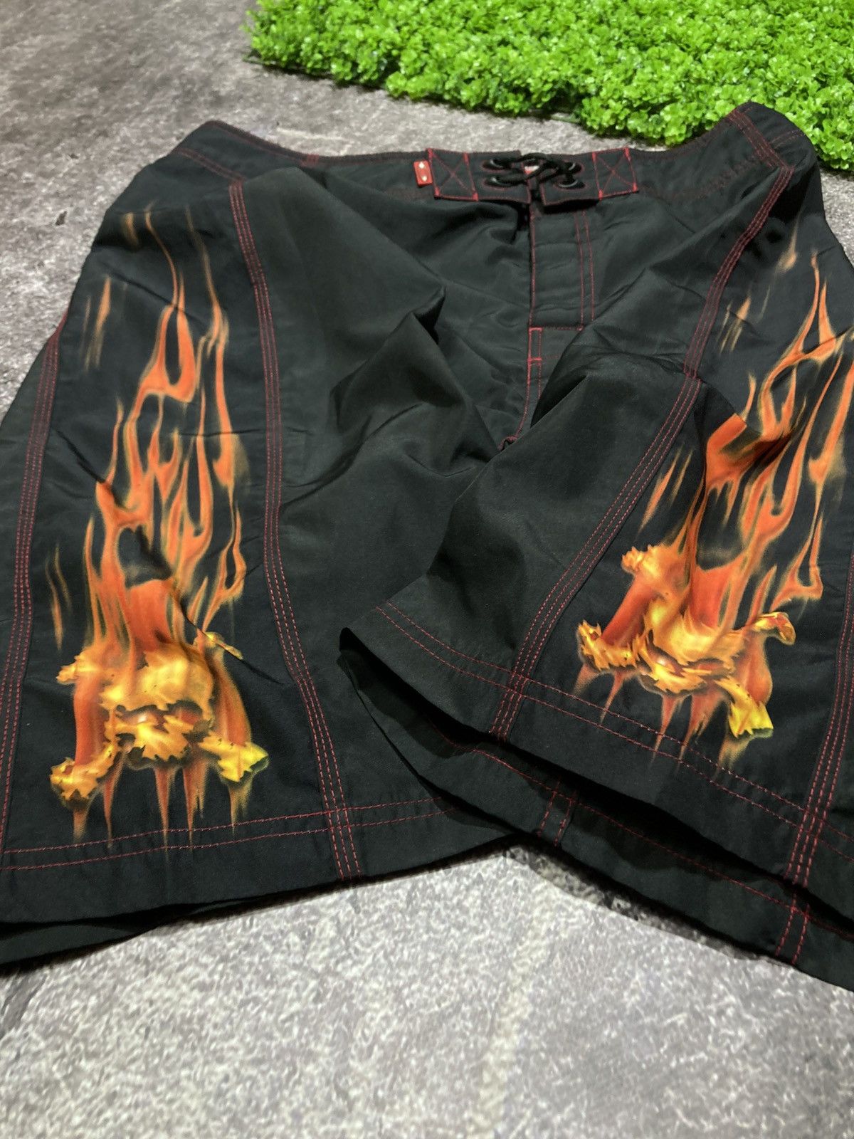 Oakley Vintage Oakley Shorts Big Logo Tactical Surfing Fire Y2K Size US 36 / EU 52 - 1 Thumbnail