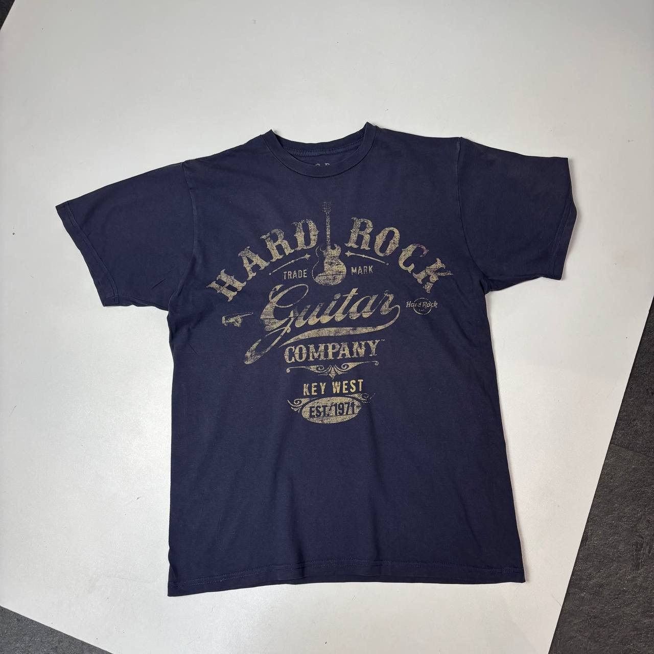 Hard Rock Cafe Hard Rock Cafe Quitar Copmany T-shirt Size:S Size US S / EU 44-46 / 1 - 1 Thumbnail