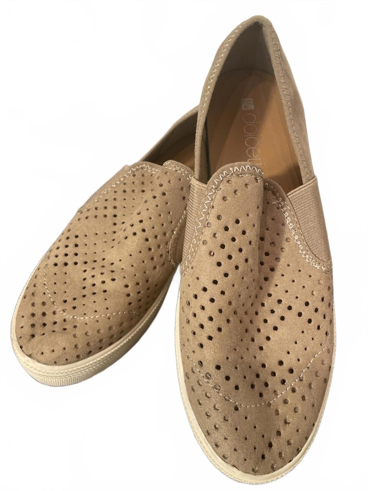 Other Dolcetta Shoes Women's 6 Beige Perforated Slip On Chunky EUC Size US 6 / IT 36 - 2 Thumbnail