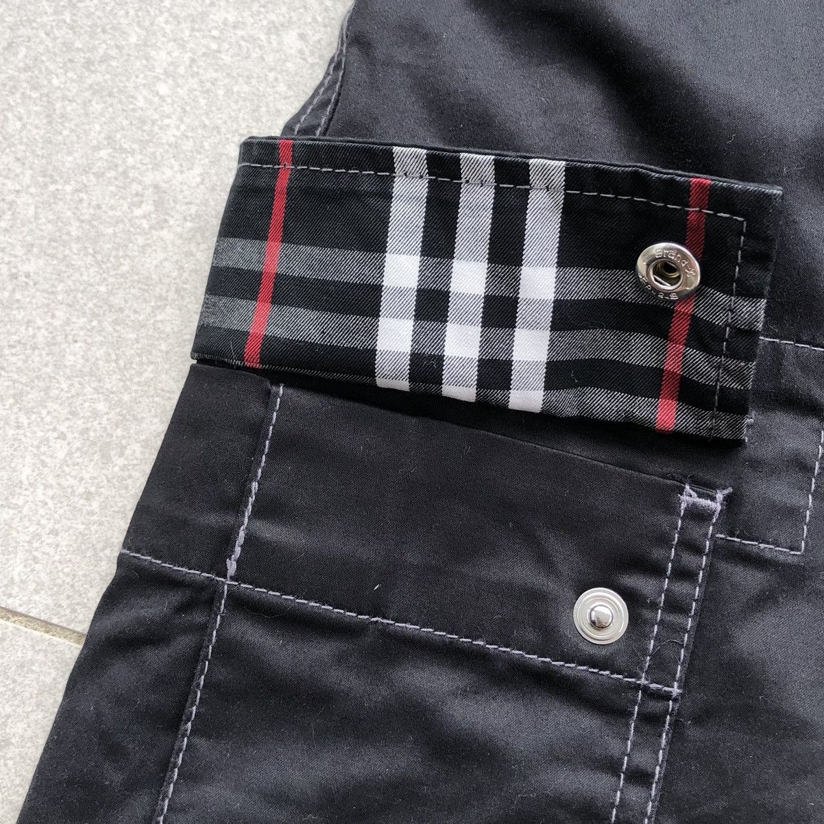 Burberry Burberry Black Label Men’s Cargo Pocket Black Pants Size US 32 / EU 48 - 9 Thumbnail
