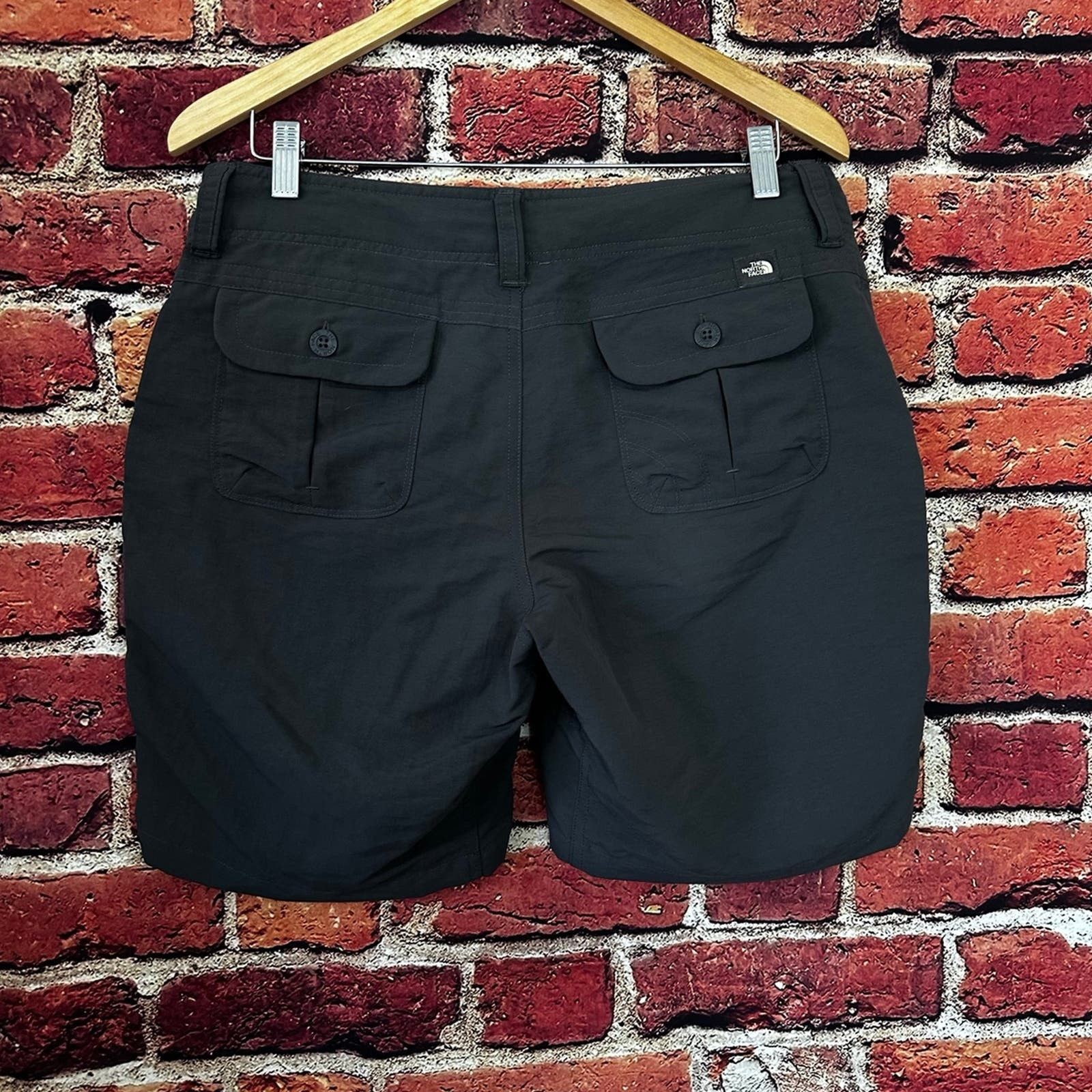 The North Face Women’s the north face shorts Size US 29 - 3 Thumbnail
